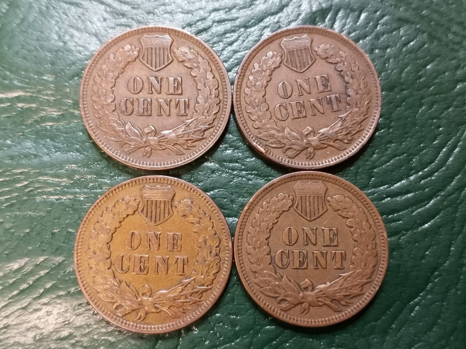 Lot of 24 High Grade 1900's Indian Head Cents - Many AU & BU Coins