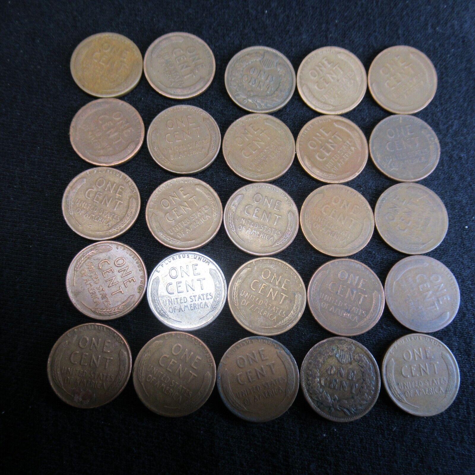 WHEAT AND INDIAN HEAD PENNY ROLL LOT 1800's-1900's P.D.S. MINTS 50 COINS