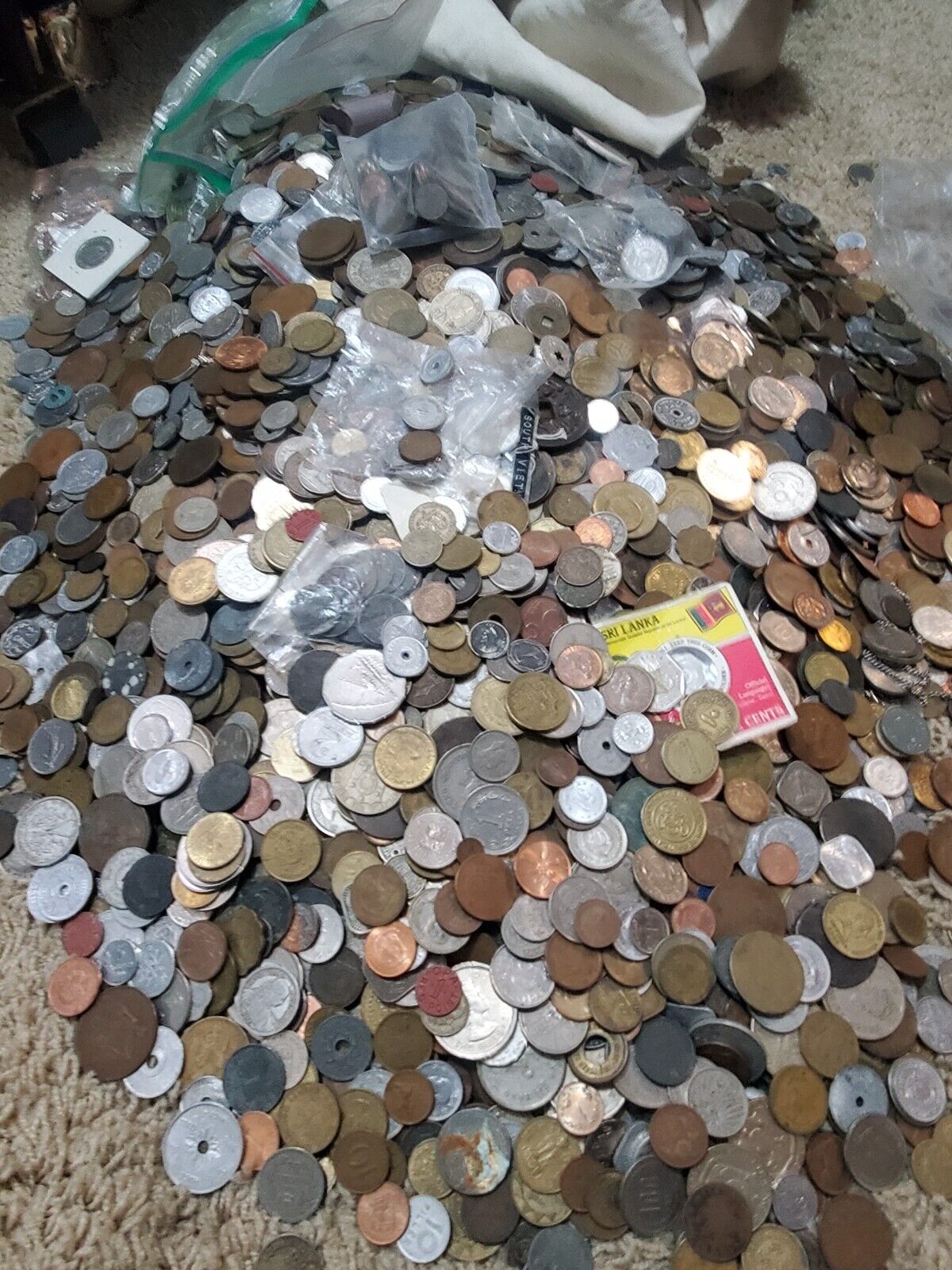 10lb Bulk Foreign Coin Lot From Pile Britain Euro Venezuela 1800's to 2000's