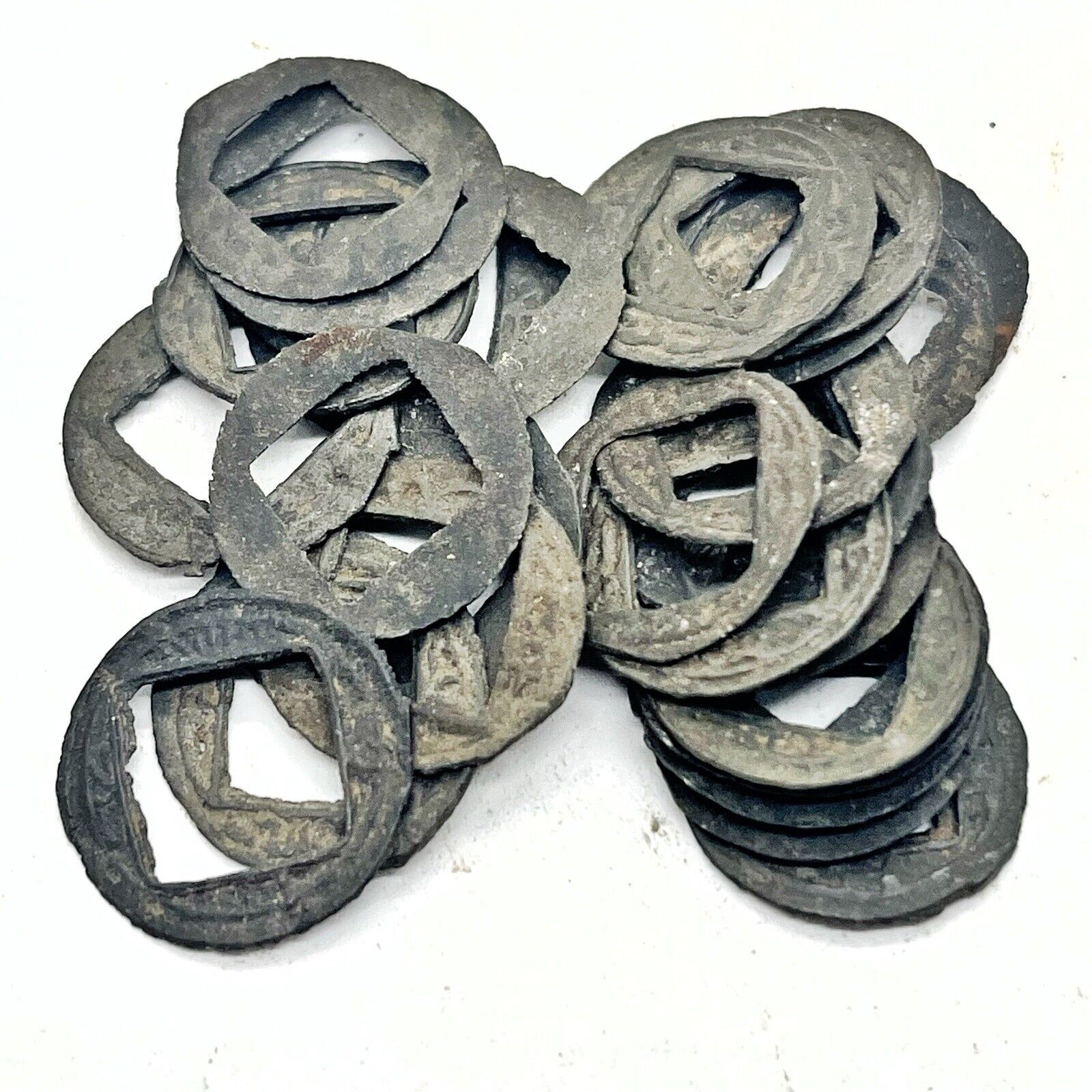 25x 1600-1700’s Palembang Tin Pitis Post Medieval Indonesian Shipwreck Coins A