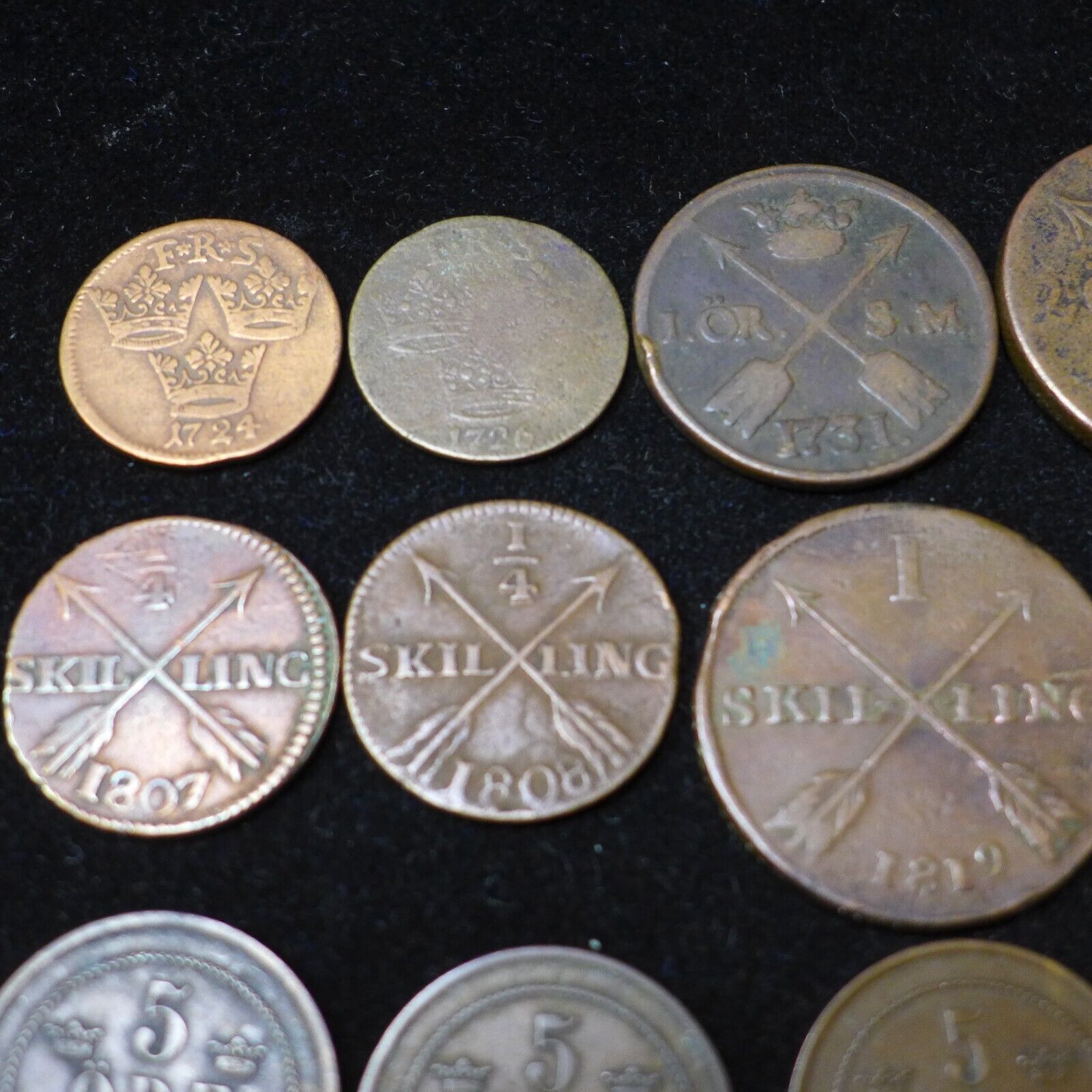 Lot of (60) SWEDEN MINOR COINS, SKILLING, ORE 1700's - 1900's