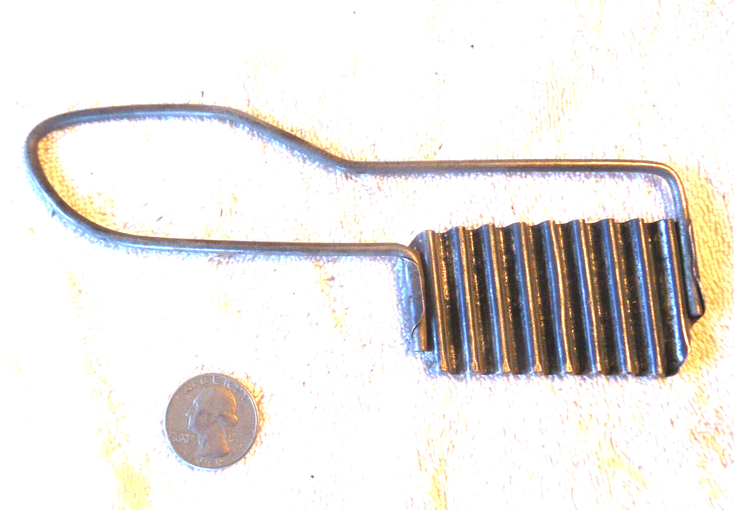 Old tin & wire kitchen fancy food design zig-zag cutter circa early 1900's