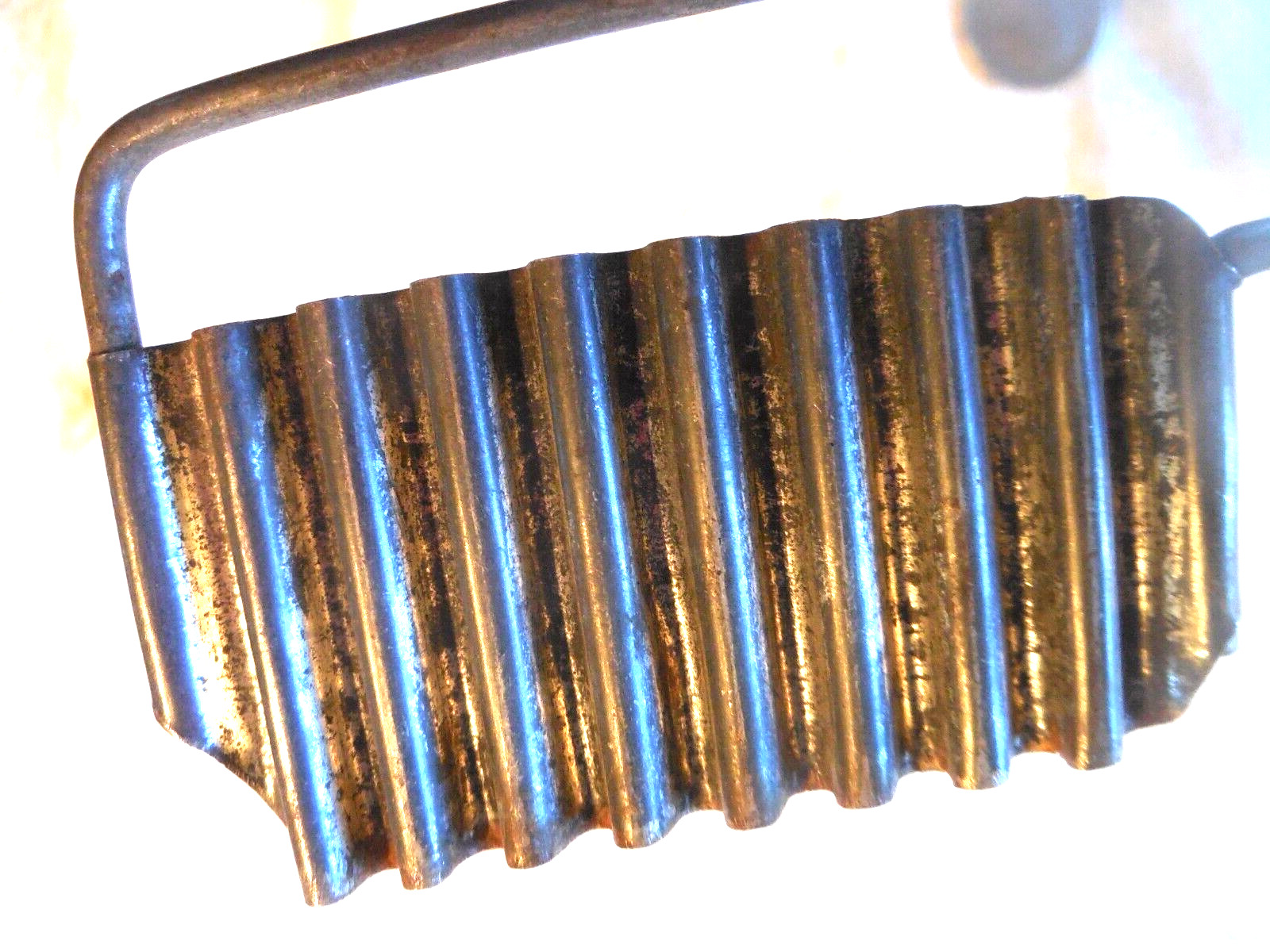 Old tin & wire kitchen fancy food design zig-zag cutter circa early 1900's