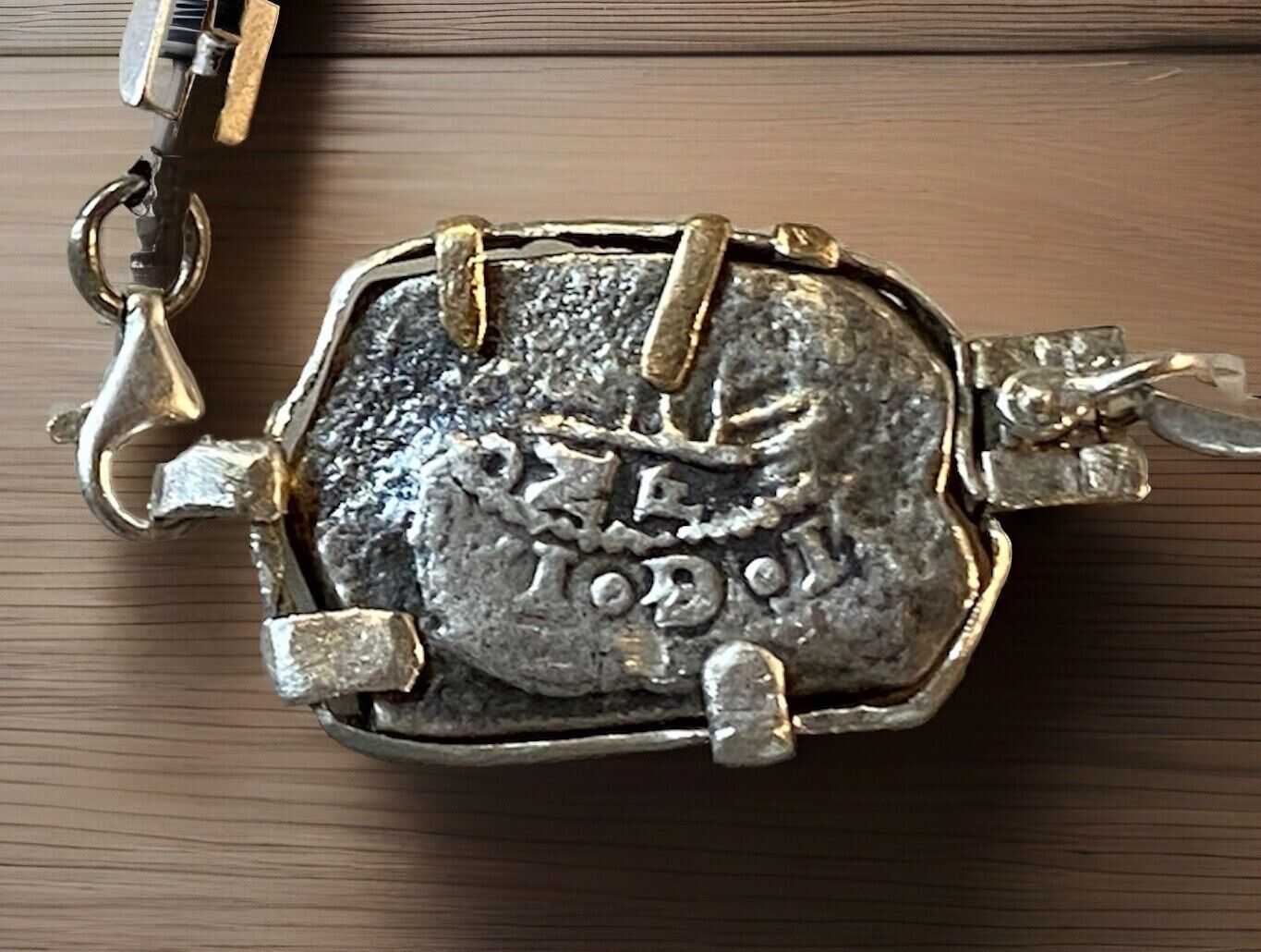 Authentic Vliegenthart Shipwreck Spanish 8-Real Silver Cob Coin in Bezel w/ COA