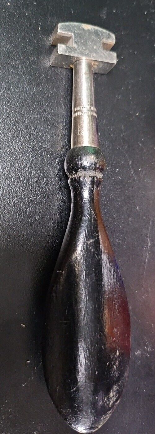 Antique Diamond Glass Cutter Tool Wooden Handle 1900`s Or Earlier