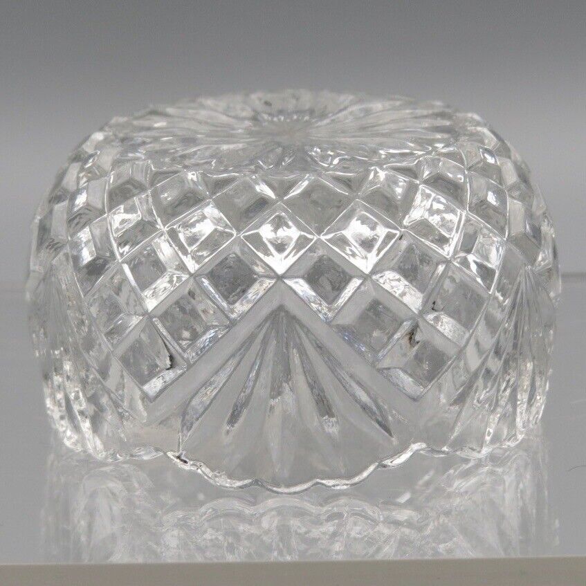 Antique 1900’s US Glass Pineapple And Fan Salt Cellar HJ 2670