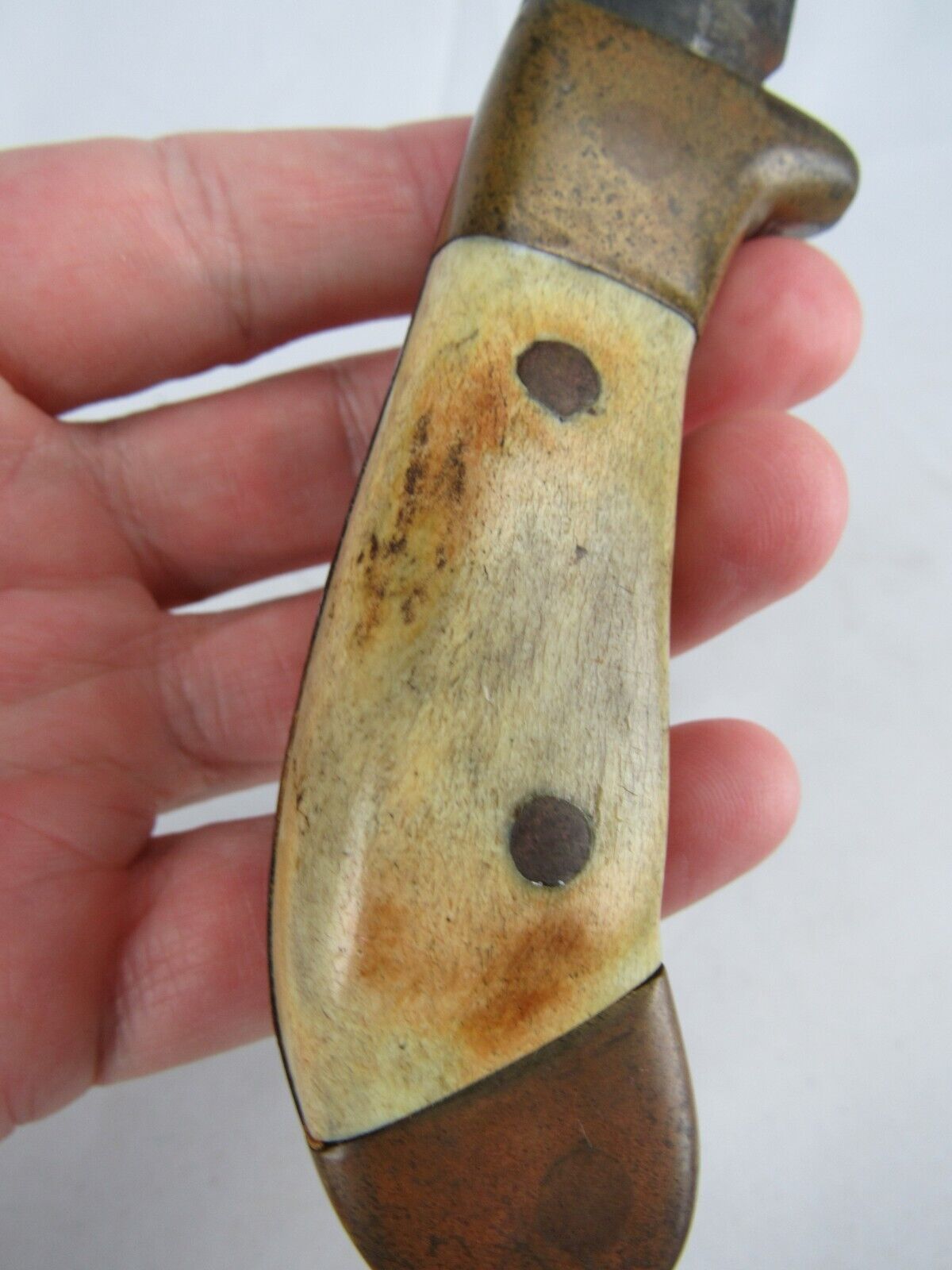 Antique early 1900's Handmade knife staghorn antler & brass OLD & BEAUTIFUL!