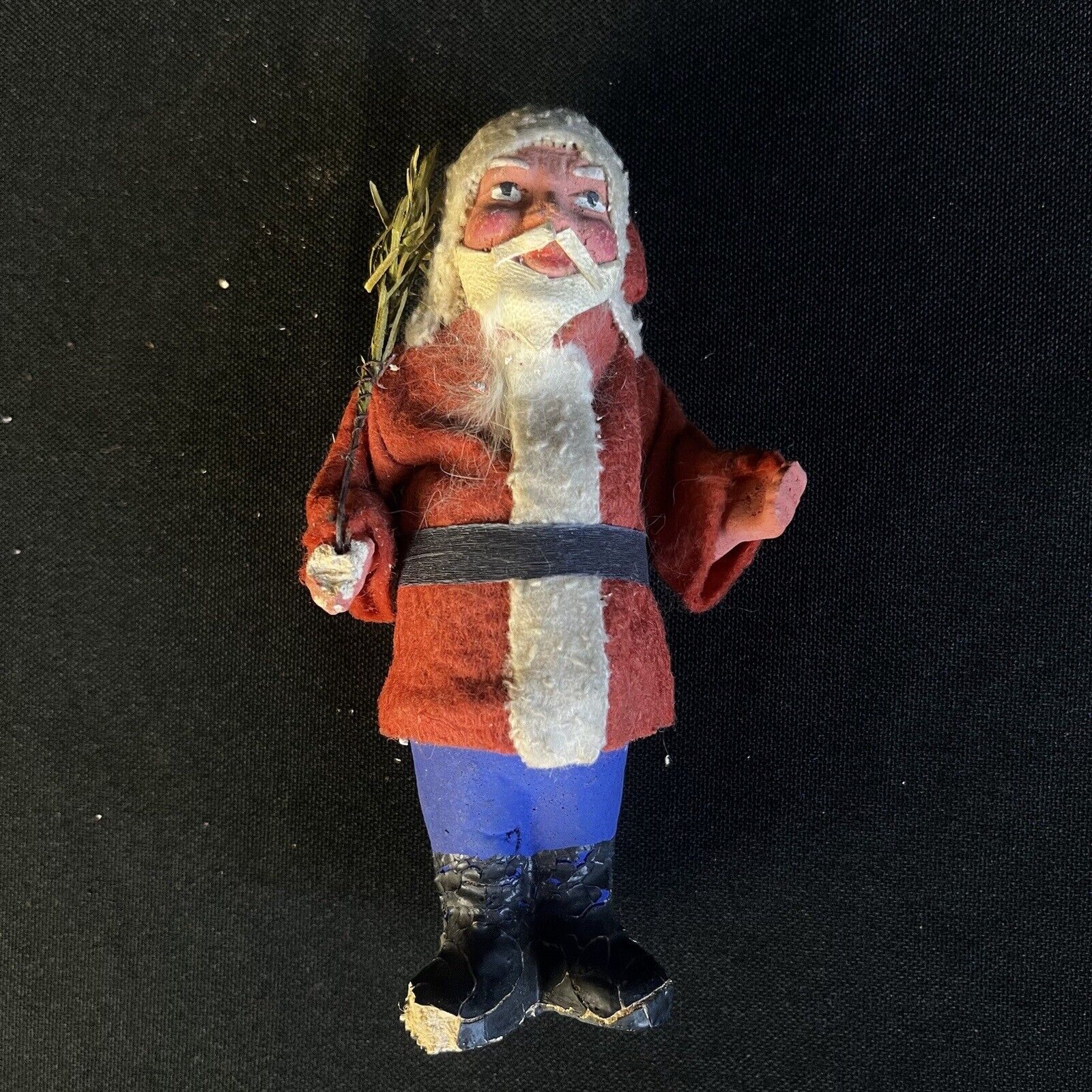 ANTIQUE GERMAN  WOOD CUTTER  SANTA  CANDY CONTAINER 1900s PRE-OWNED