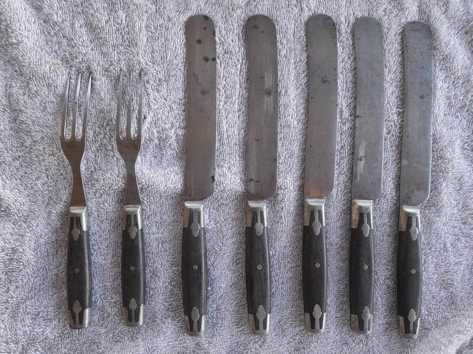 Late 1800's American Cutlery Co. Knives & Forks (Qty 7)