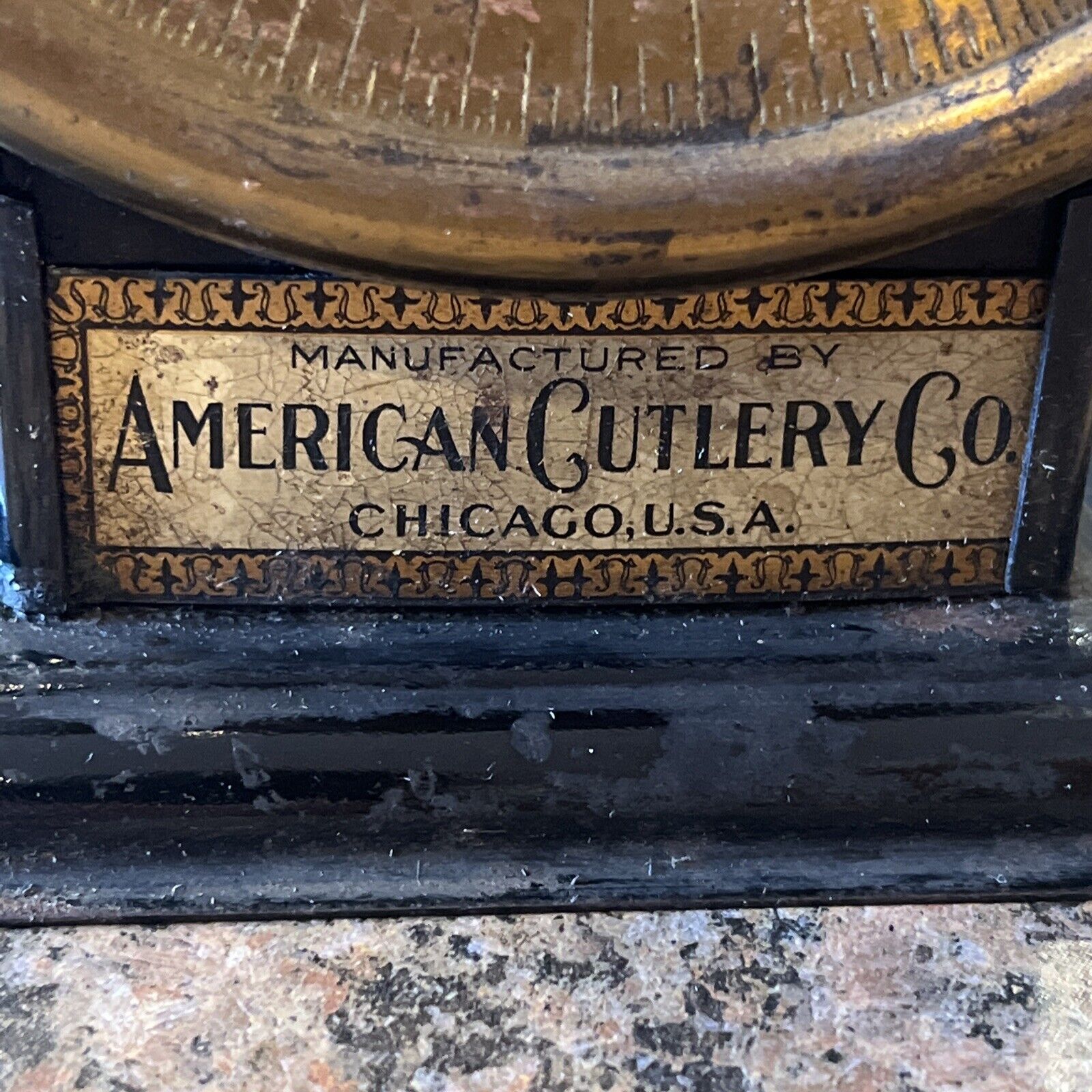 VINTAGE 9” HIGH 1900s AMERICAN CUTLERY CO. Family Young America SCALE
