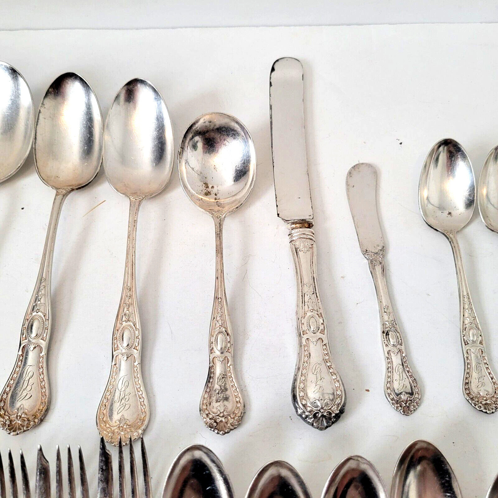 E.H.H. Smith Silver Co Marie Antoinette Silverplate Set of 40 1900's Monogram