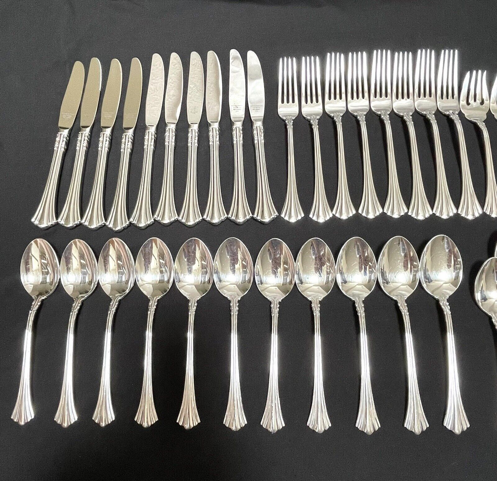 Vintage REED & BARTON 1800 Stainless Steel DELUXE Fancy Flatware Lot 45 Pieces