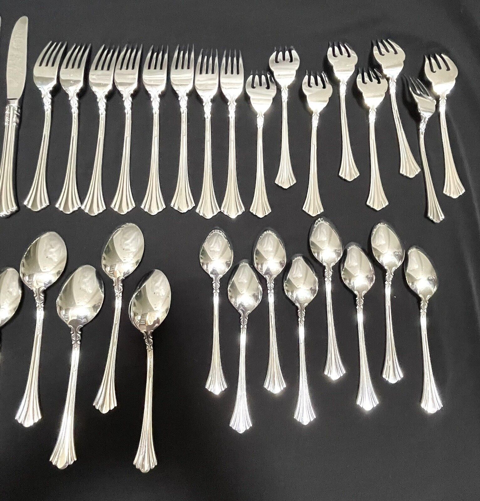 Vintage REED & BARTON 1800 Stainless Steel DELUXE Fancy Flatware Lot 45 Pieces