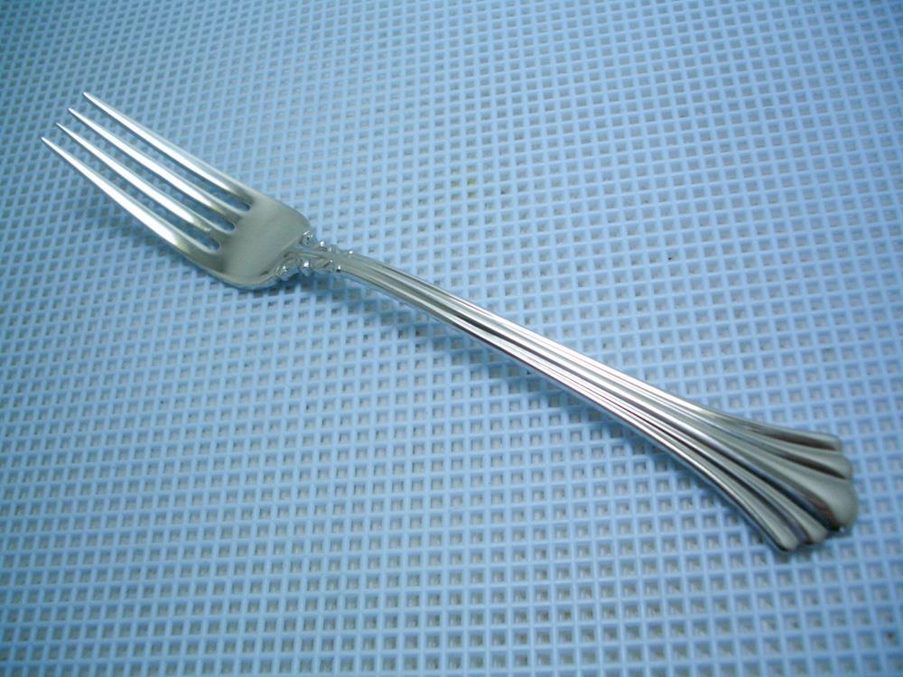 Reed & Barton Luxury 1800 Dinner Fork 7 1/2" Stainless 18/10 Flatware