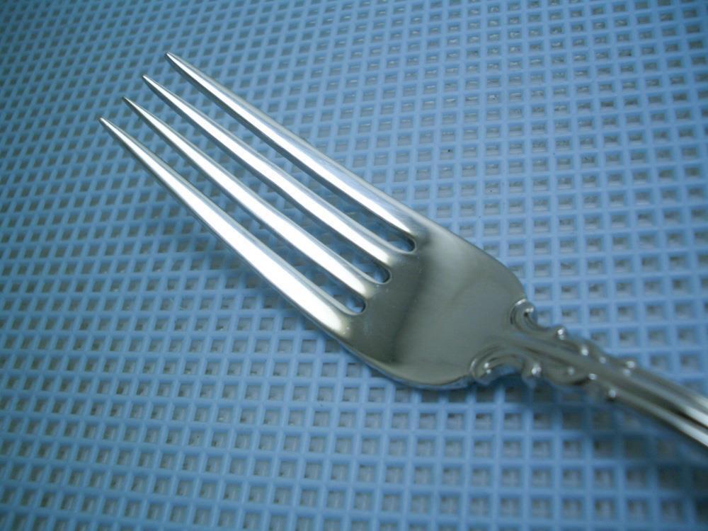 Reed & Barton Luxury 1800 Dinner Fork 7 1/2" Stainless 18/10 Flatware