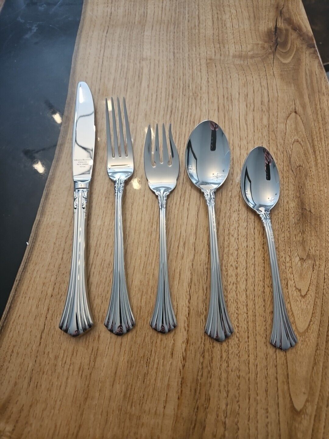 Reed & Barton 1800 Stainless Steel 5pc. Place Setting (Service for One)