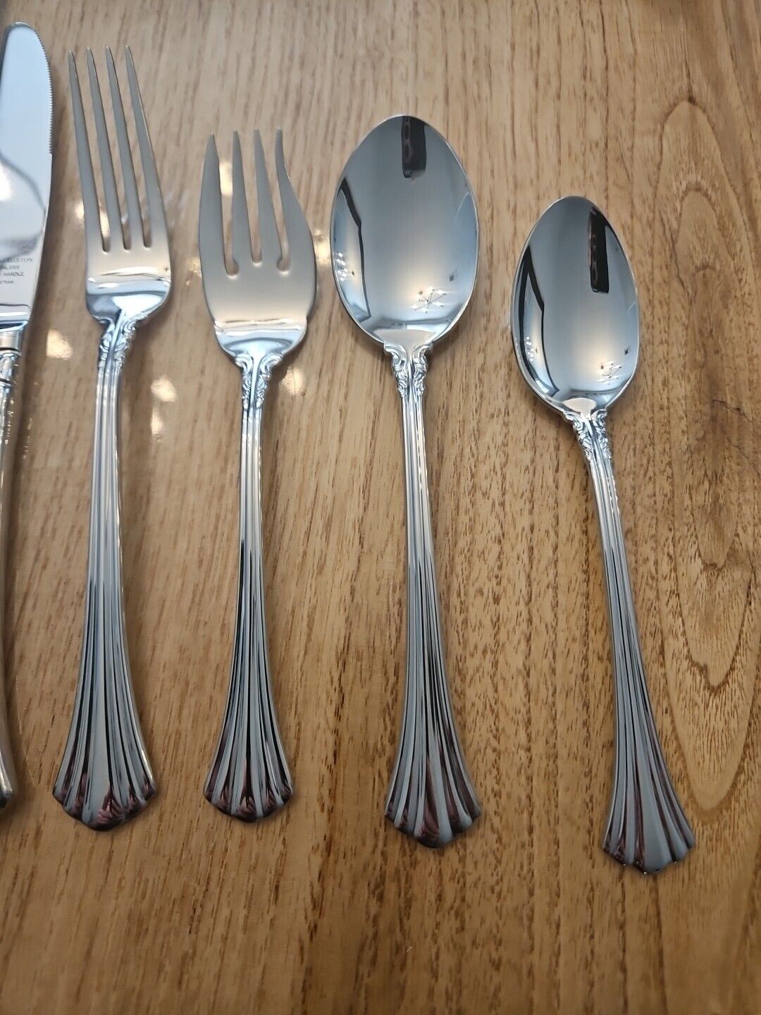 Reed & Barton 1800 Stainless Steel 5pc. Place Setting (Service for One)