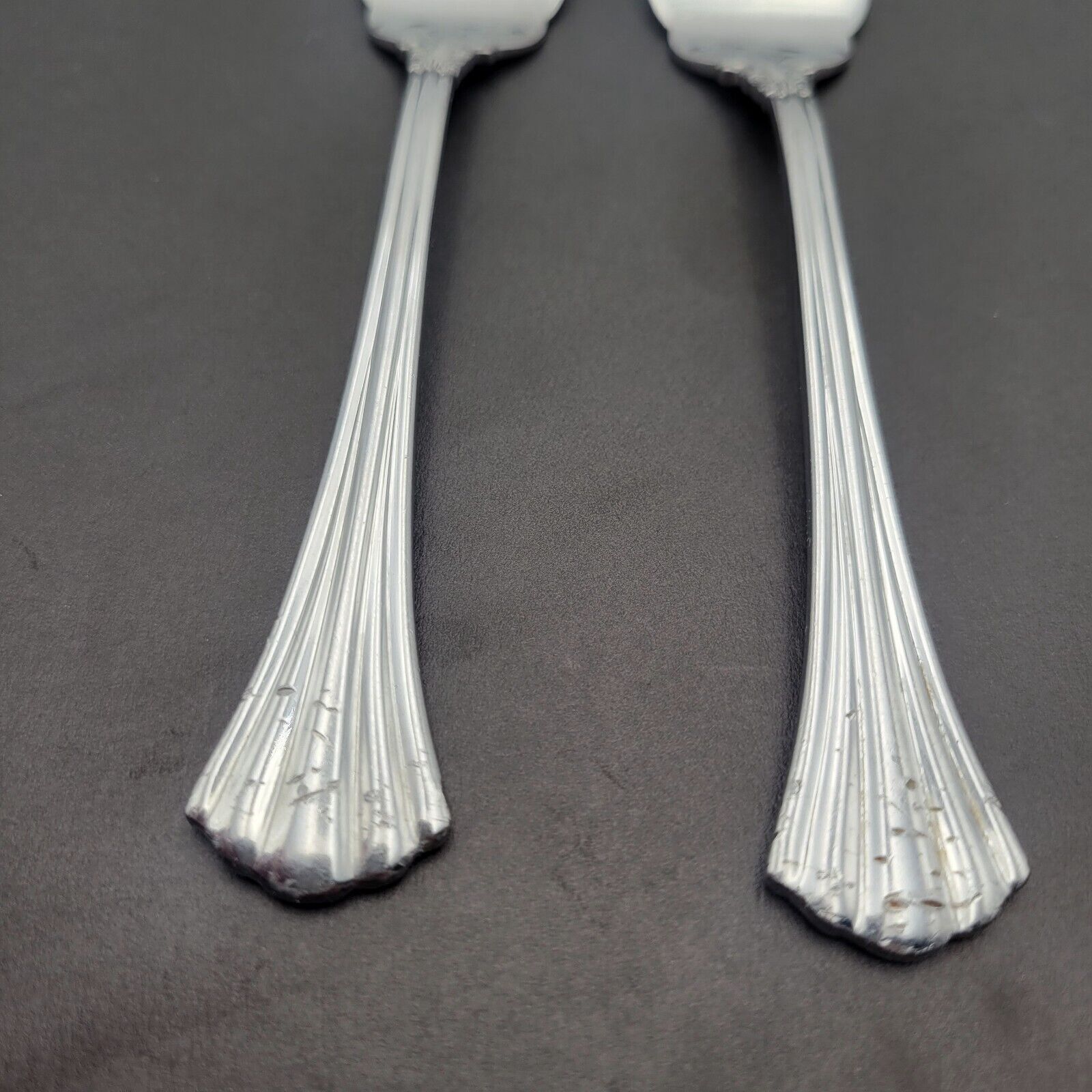 Reed Barton 1800 Stainless 18/8 Salad Forks 6 1/2” Korea Set of 2