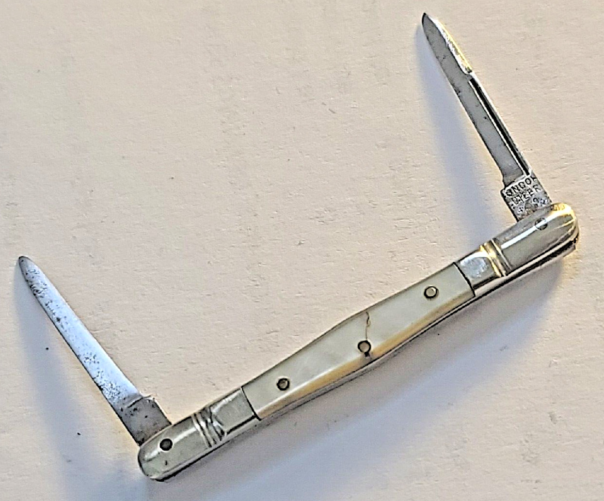 VINTAGE 1900s CONCO CUTLERY CO. 3.5" PEARLHANDLE NICKELSILVER BOLSTERS PEN KNIFE