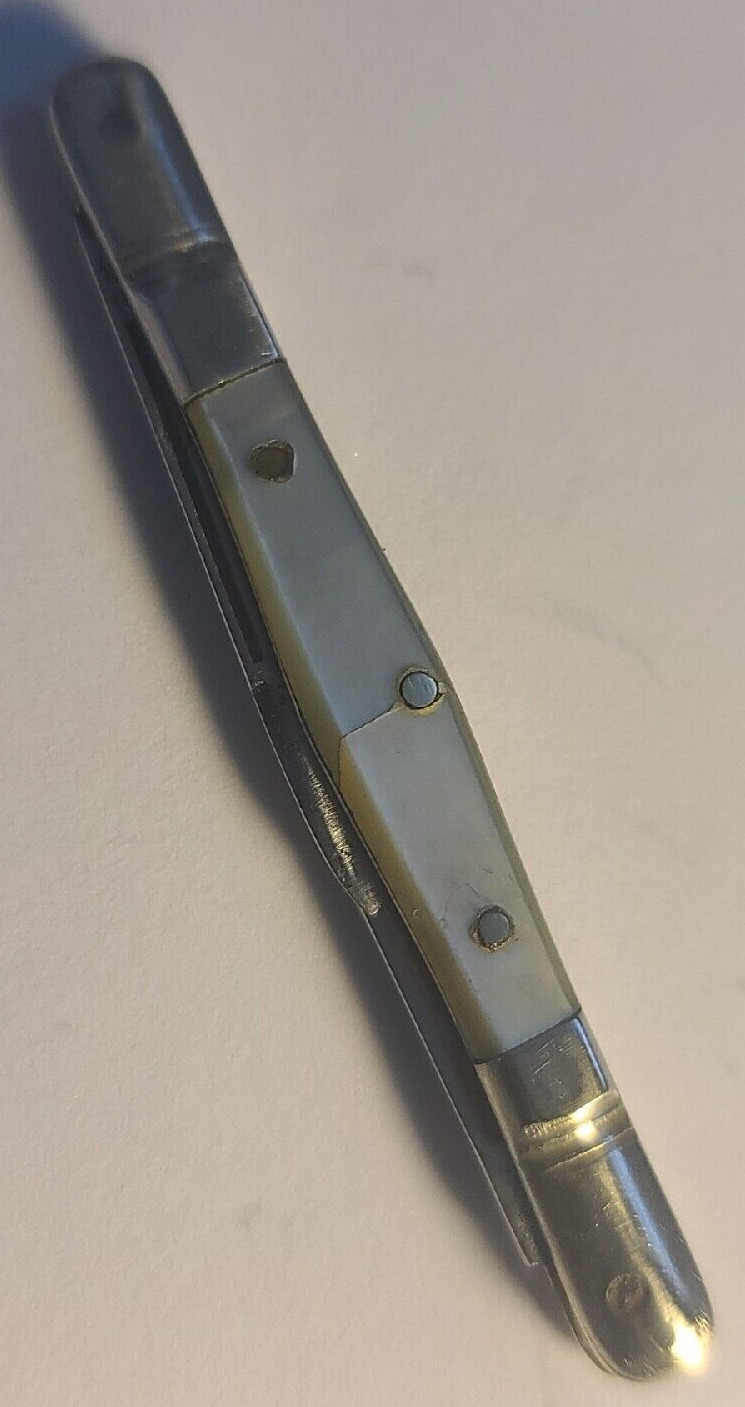 VINTAGE 1900s CONCO CUTLERY CO. 3.5" PEARLHANDLE NICKELSILVER BOLSTERS PEN KNIFE