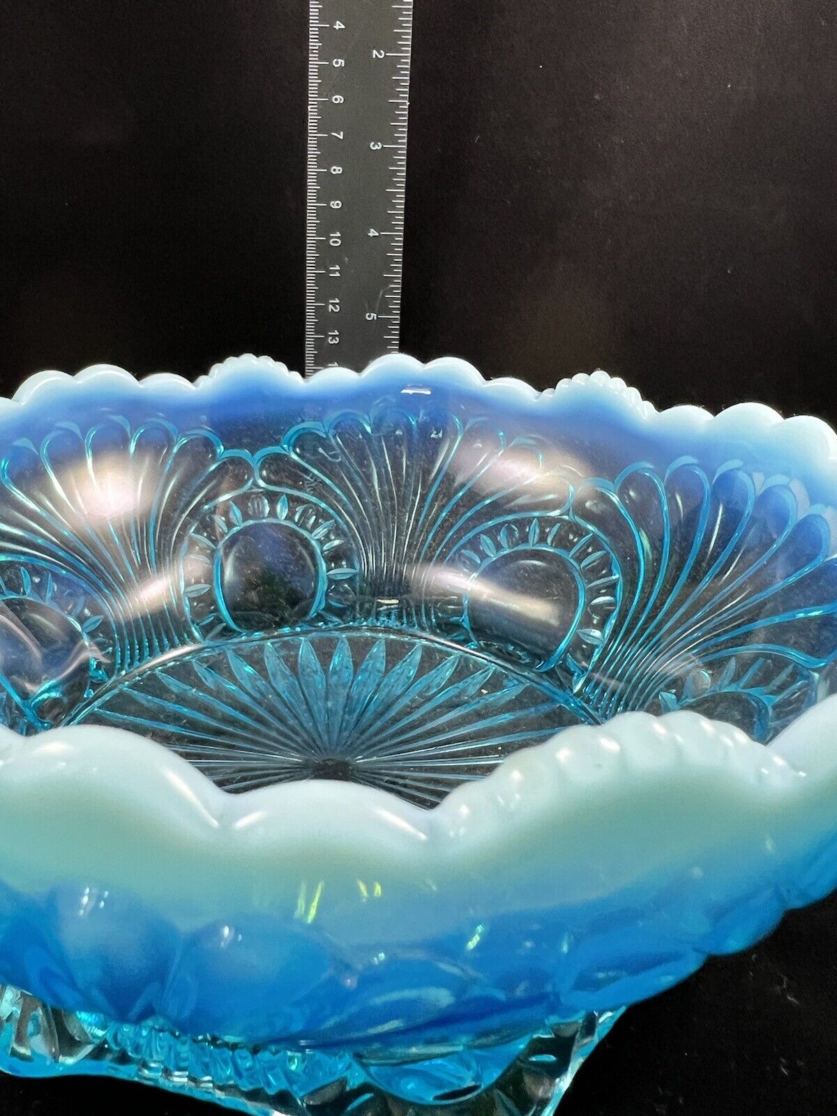 Elegant Vintage Blue Opalescent Jefferson Glass Berry Bowl. 1900’s Pressed Glass