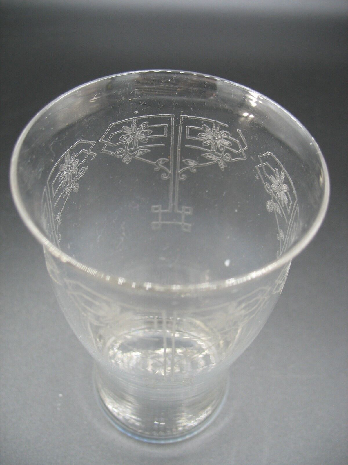 early 1900s 4 3/4"  glass tumbler crystal etched Arts n Crafts Tiffin? Barware