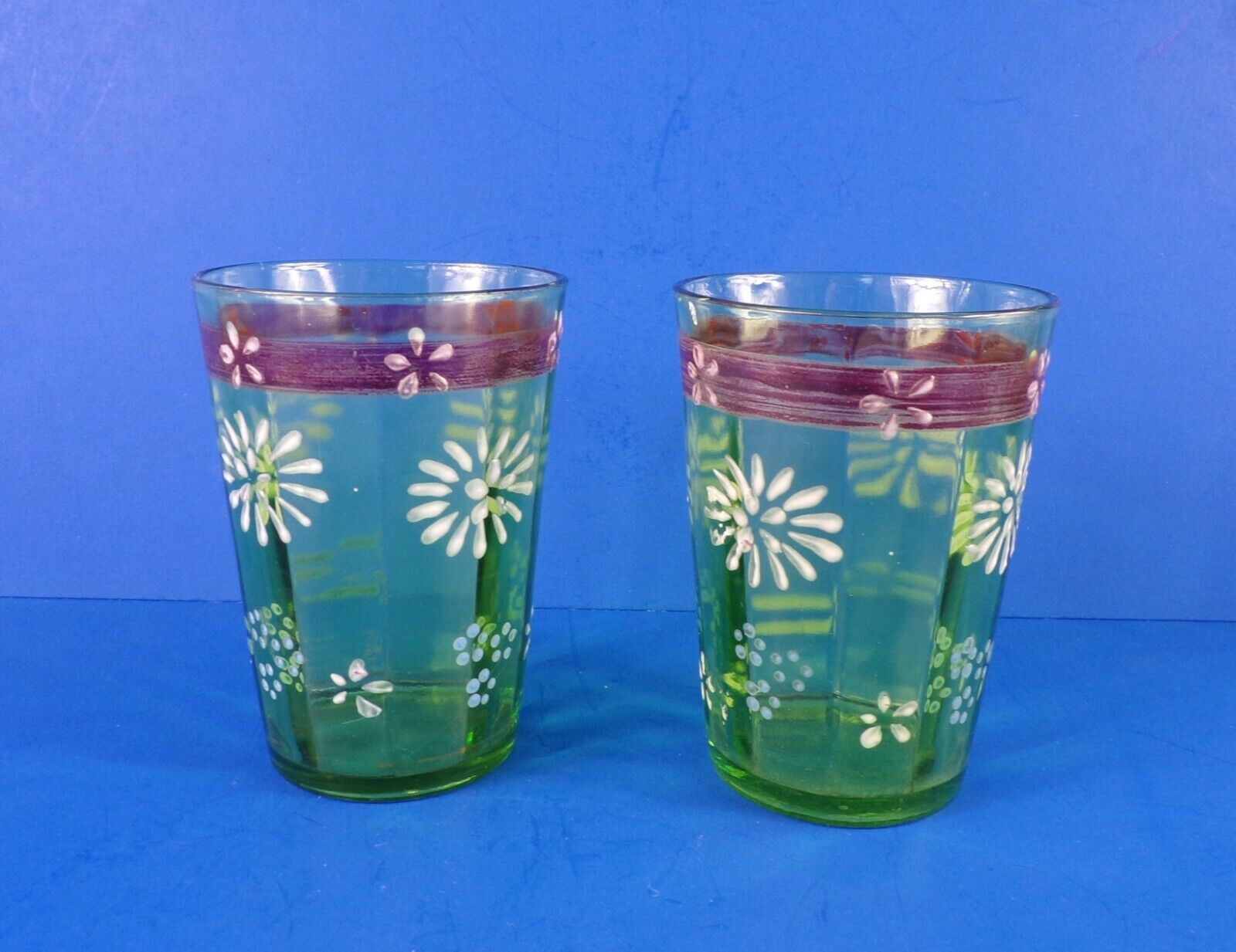 PAIR VTG 1900's Green Optic Ribbed Tumblers w/Enameled White & Blue Flowers 3" T