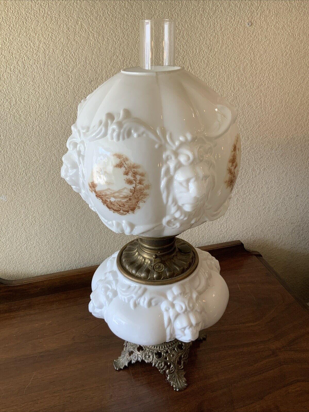 Vintage Antique Fostoria Oil Lamp Consolidated Lions Head Puffy GWTW Parlor