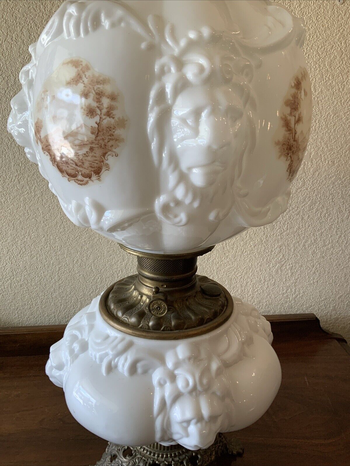 Vintage Antique Fostoria Oil Lamp Consolidated Lions Head Puffy GWTW Parlor