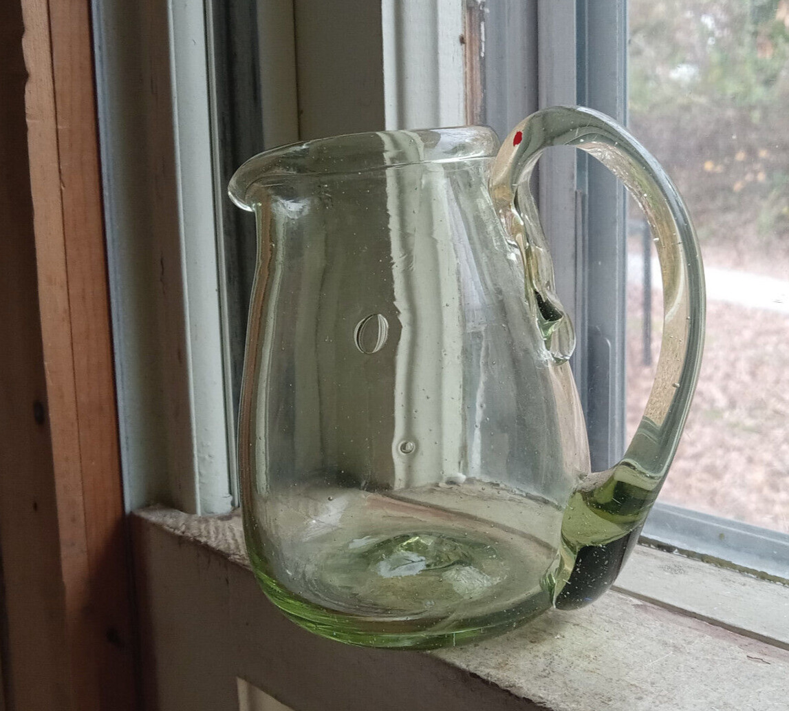 HAND BLOWN GREEN GLASS CREAMER W/APPLIED HANDLE JAMESTOWN 1700s REPRO COPY