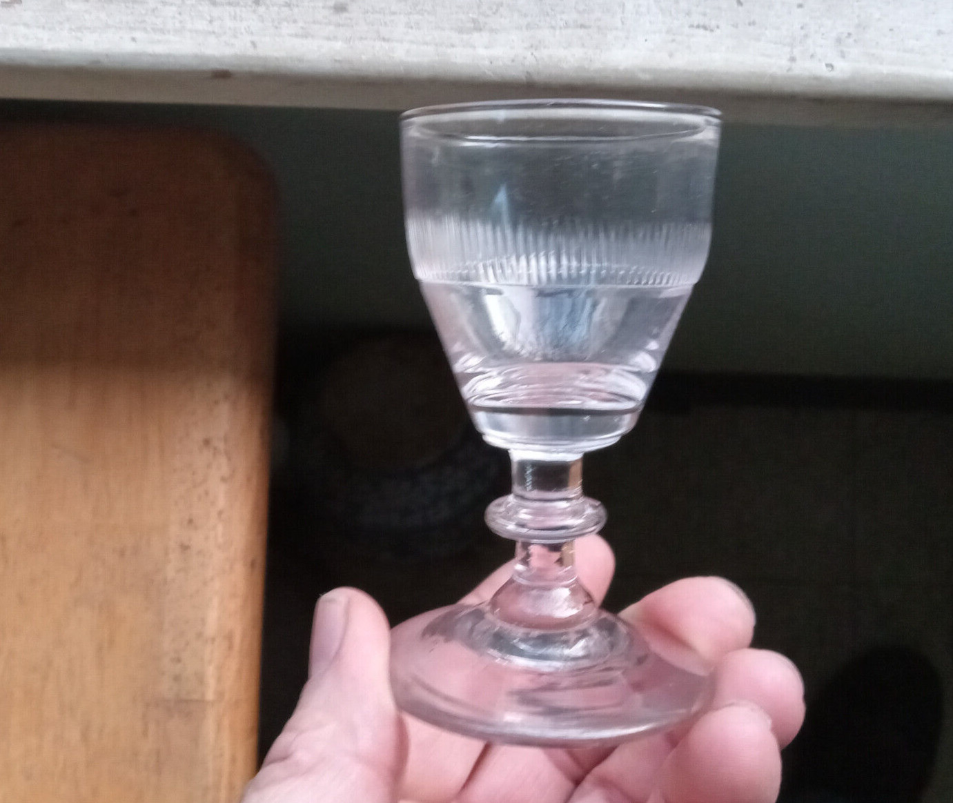 1790s FREE BLOWN PONTILED COLONIAL ERA WINE GLASS WHEEL CUT ICICLE RIB BAND