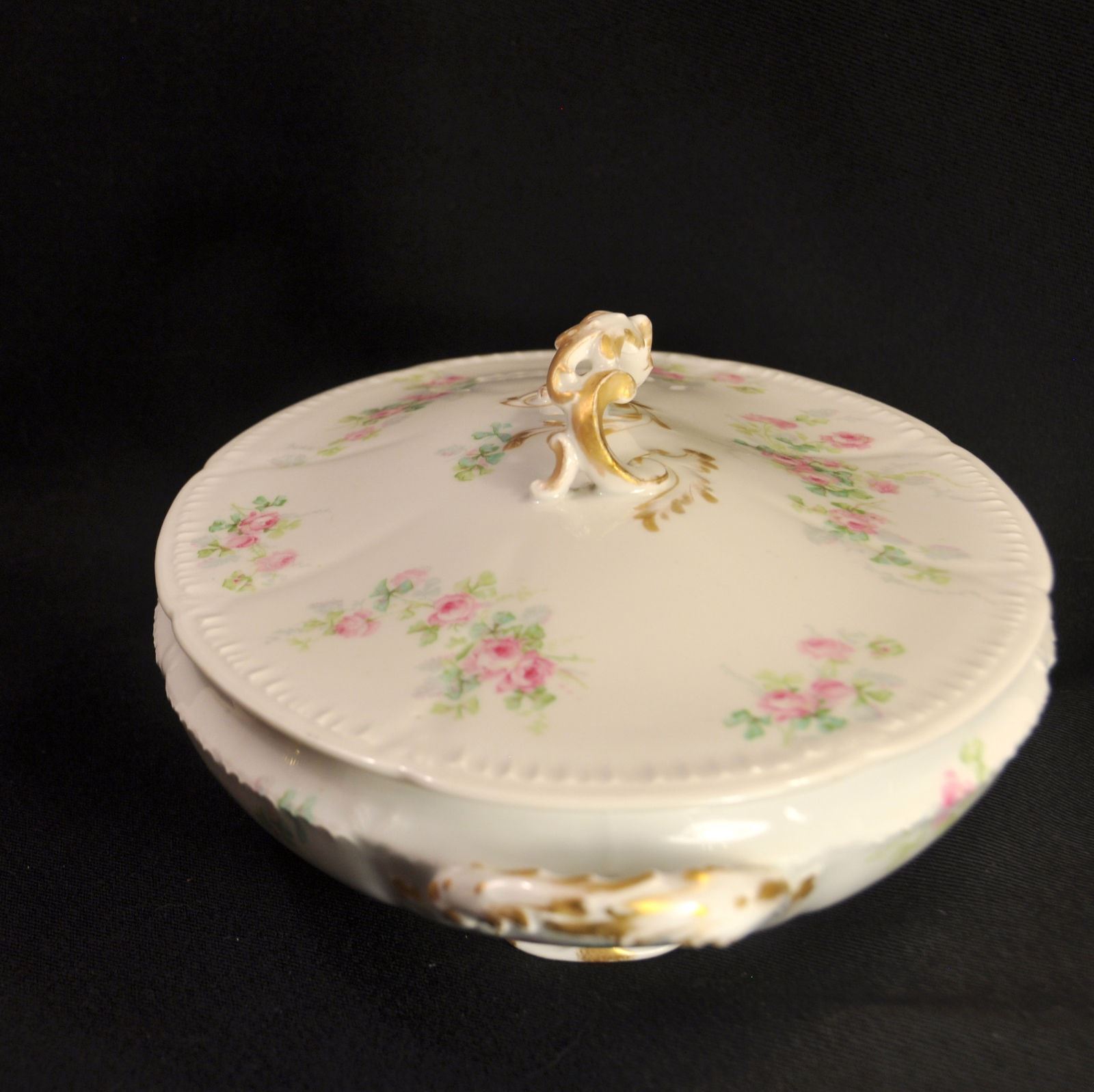 GDA Charles Field Haviland Vegetable Bowl Oval Covered Gold Pink Roses Limoges