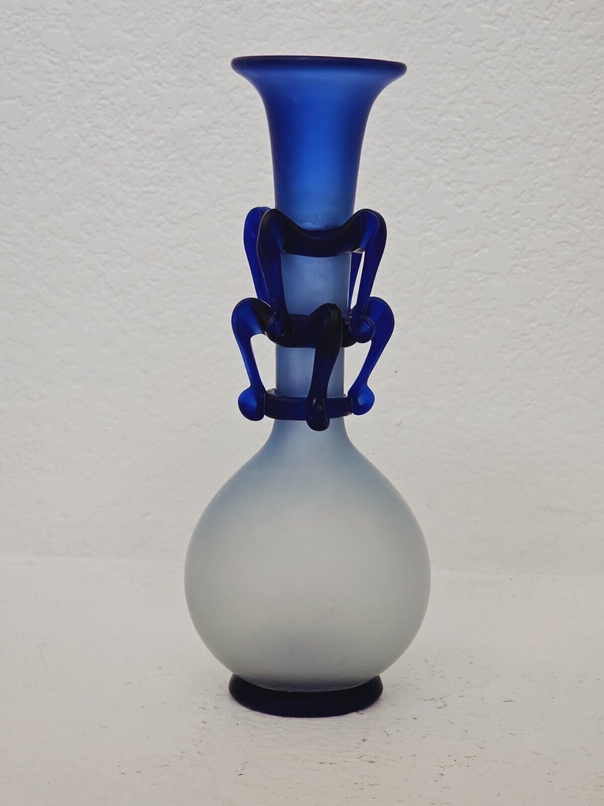 AN 18TH CENTURY MUGHAL INDIAN BLUE GLASS VASE -  CIRCA 1700'S 10"× 5" VERY RARE!