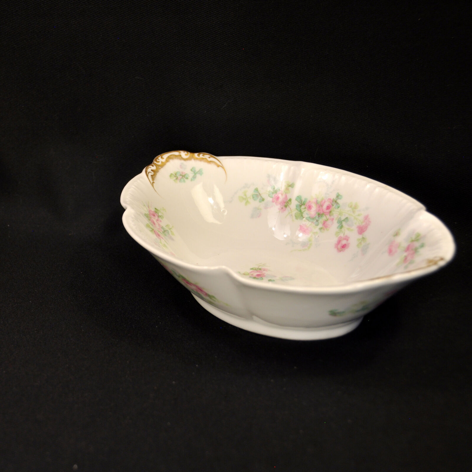 GDA Charles Field Haviland Limoges Oval Vegetable Bowl Pink Roses Green Shamrock