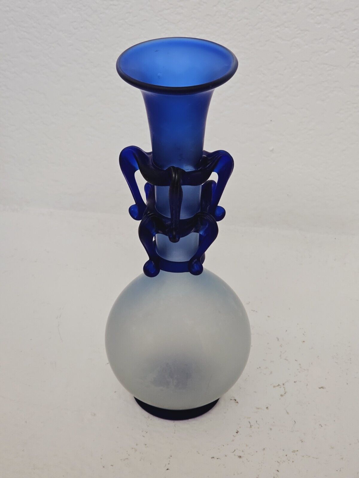 AN 18TH CENTURY MUGHAL INDIAN BLUE GLASS VASE -  CIRCA 1700'S 10"× 5" VERY RARE!