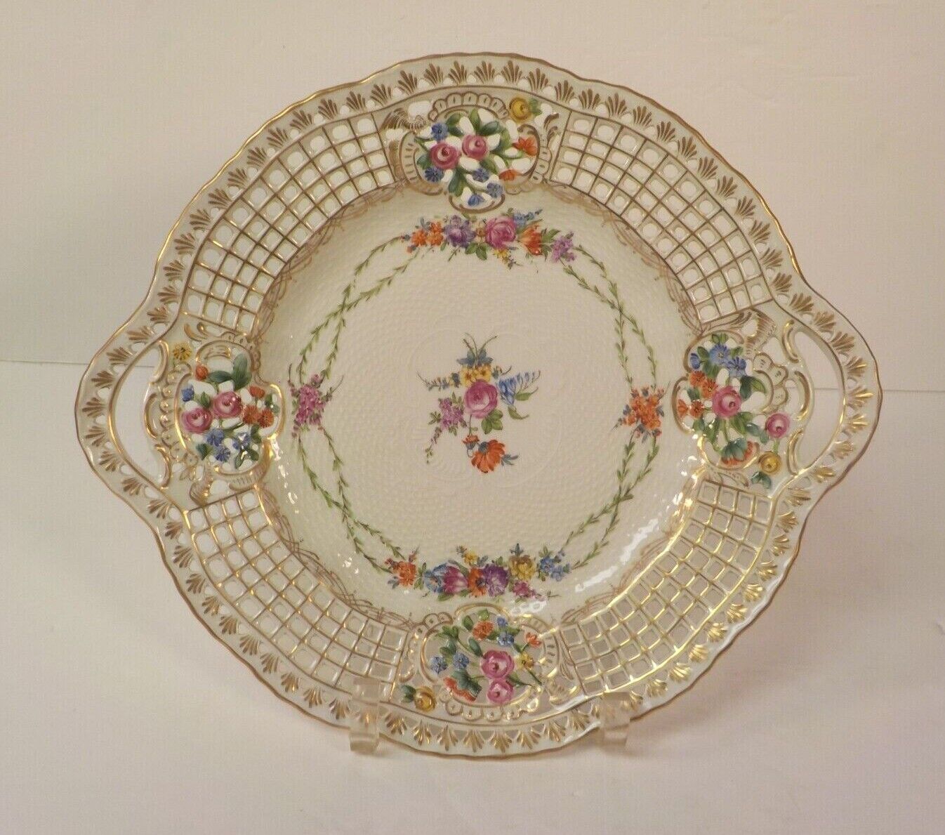 Carl Thieme Dresden Saxony Reticulated 11.5" Cabinet Plate, c. early 1900's
