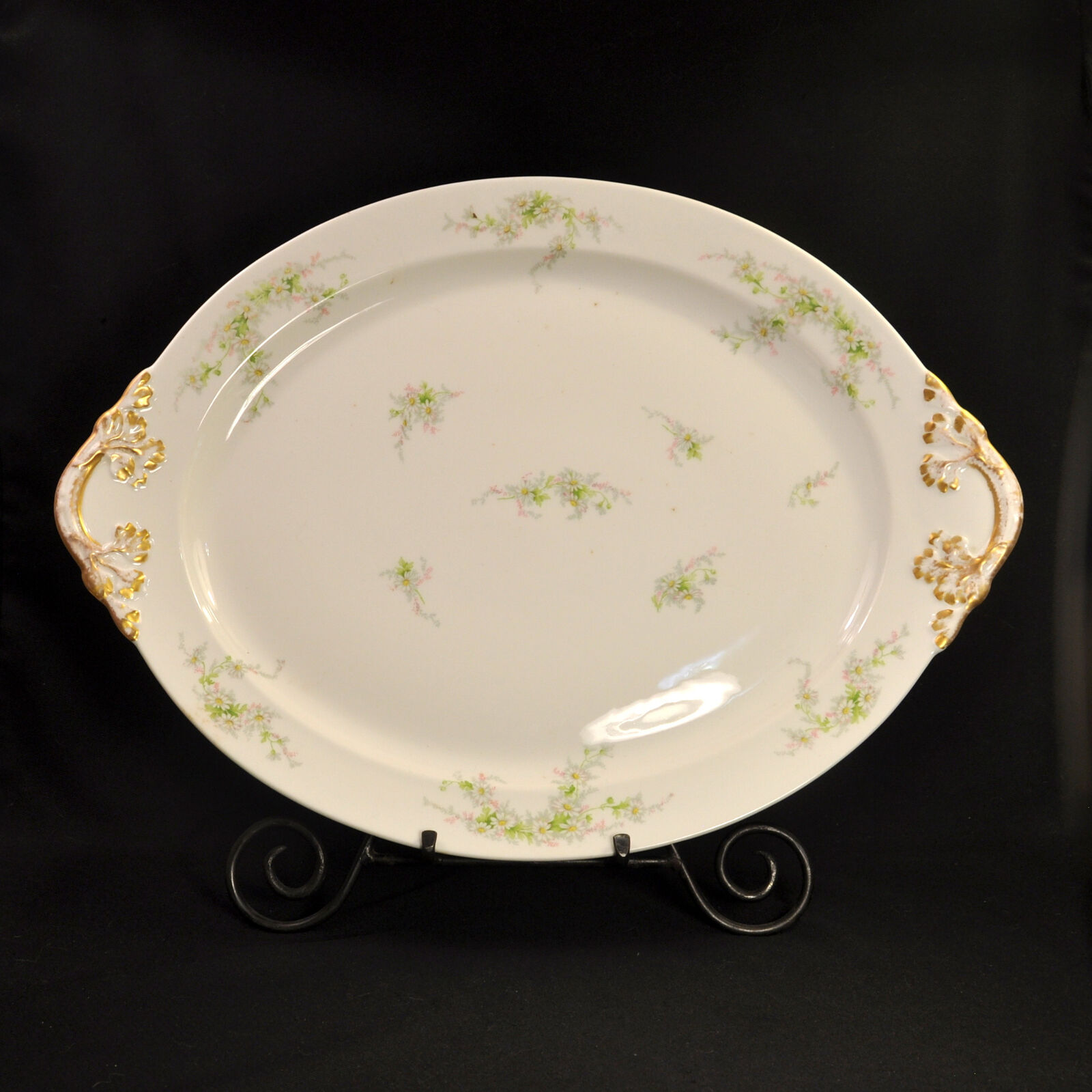Limoges Guerin Platter 18 1/2" X 13 3/8" Embossing 1900-1932 Daisy Sprays w/Gold