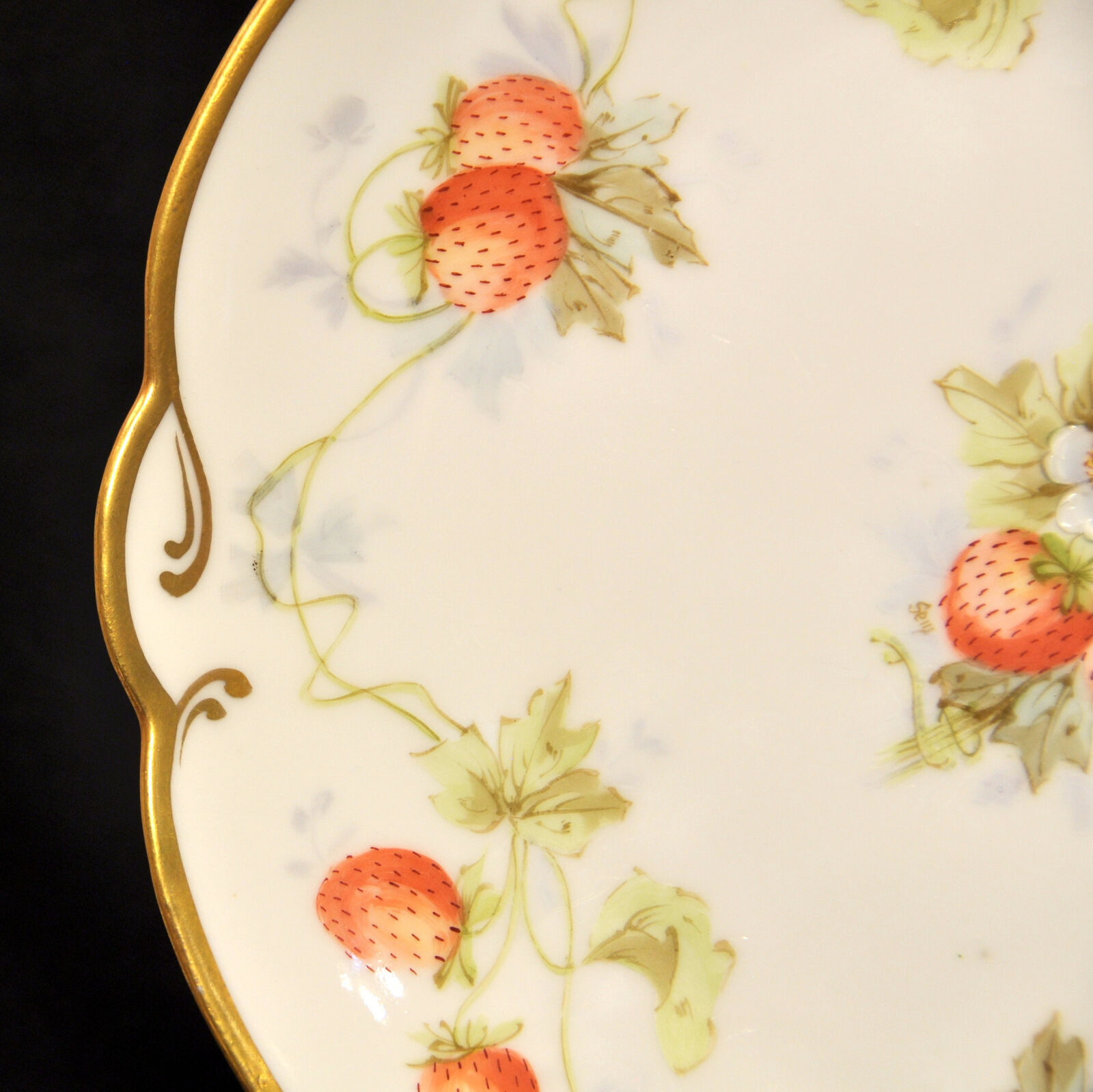 Limoges LDB&Co Flambeau Plate Strawberries 9 1/4" Charger Hand Painted 1891-1910