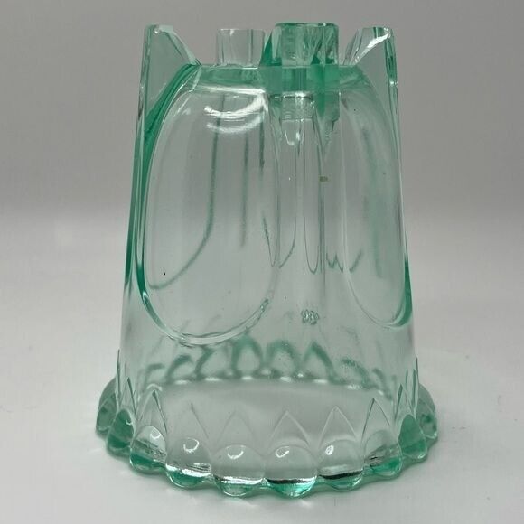 Antique EAPG Adams & Co No. 0016 Spooner, Apple Green (Uranium Glow) c1880s