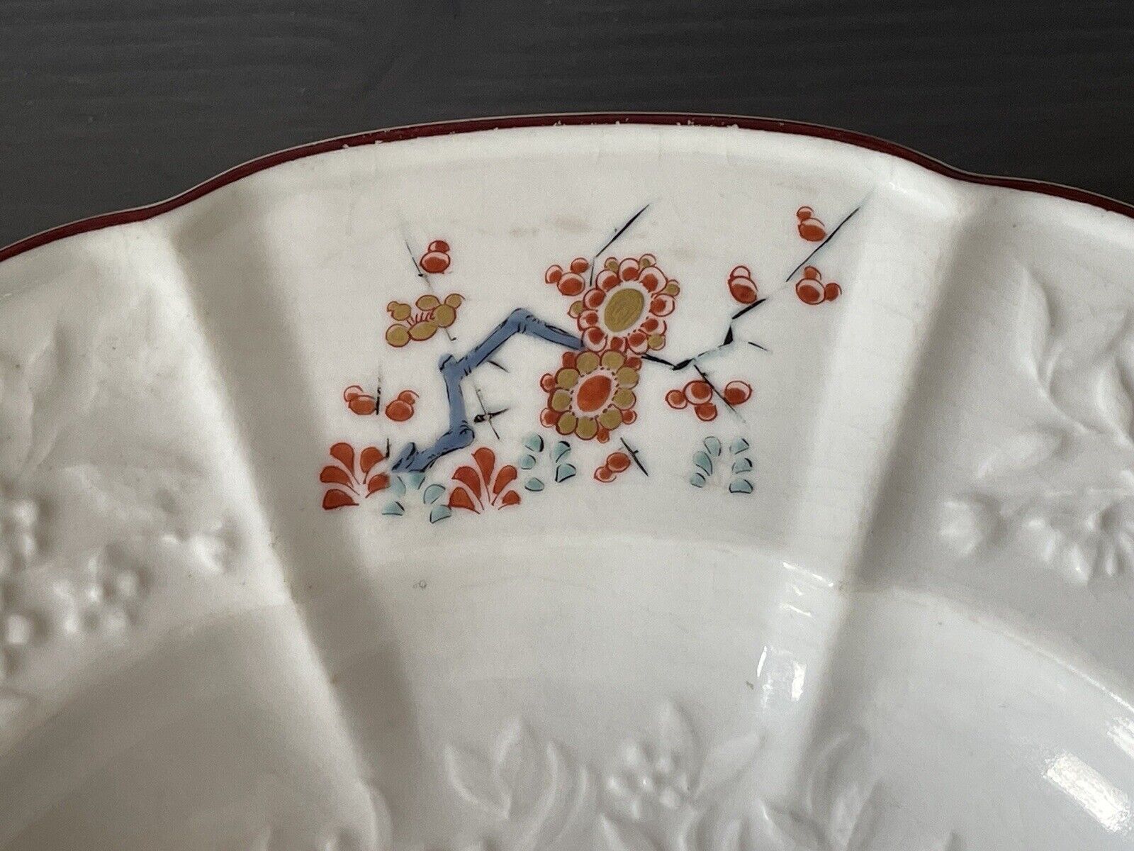 Antique 18th C. Chelsea Porcelain Red Anchor Kakiemon Plate Damask'd 1752-1756