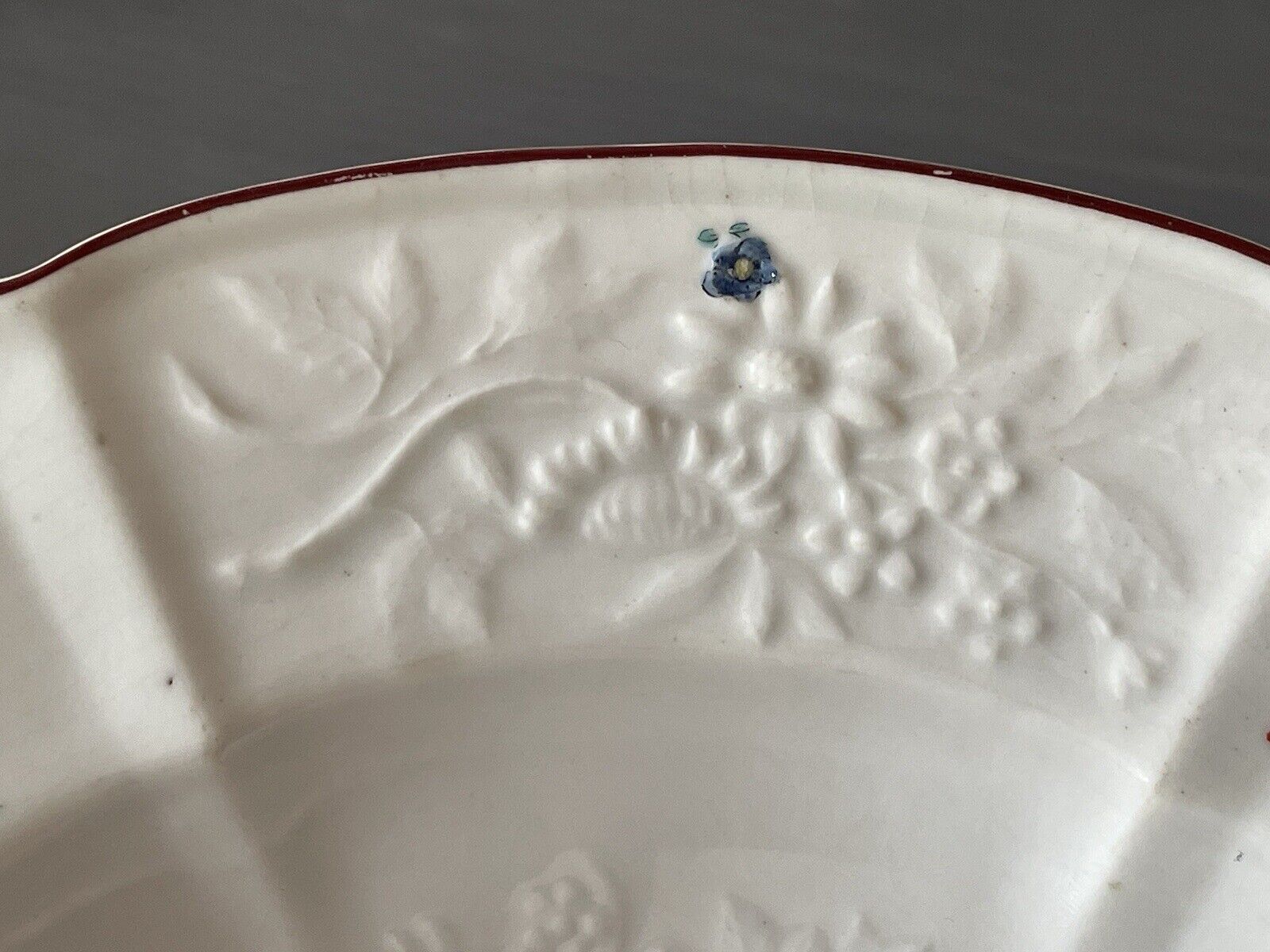 Antique 18th C. Chelsea Porcelain Red Anchor Kakiemon Plate Damask'd 1752-1756