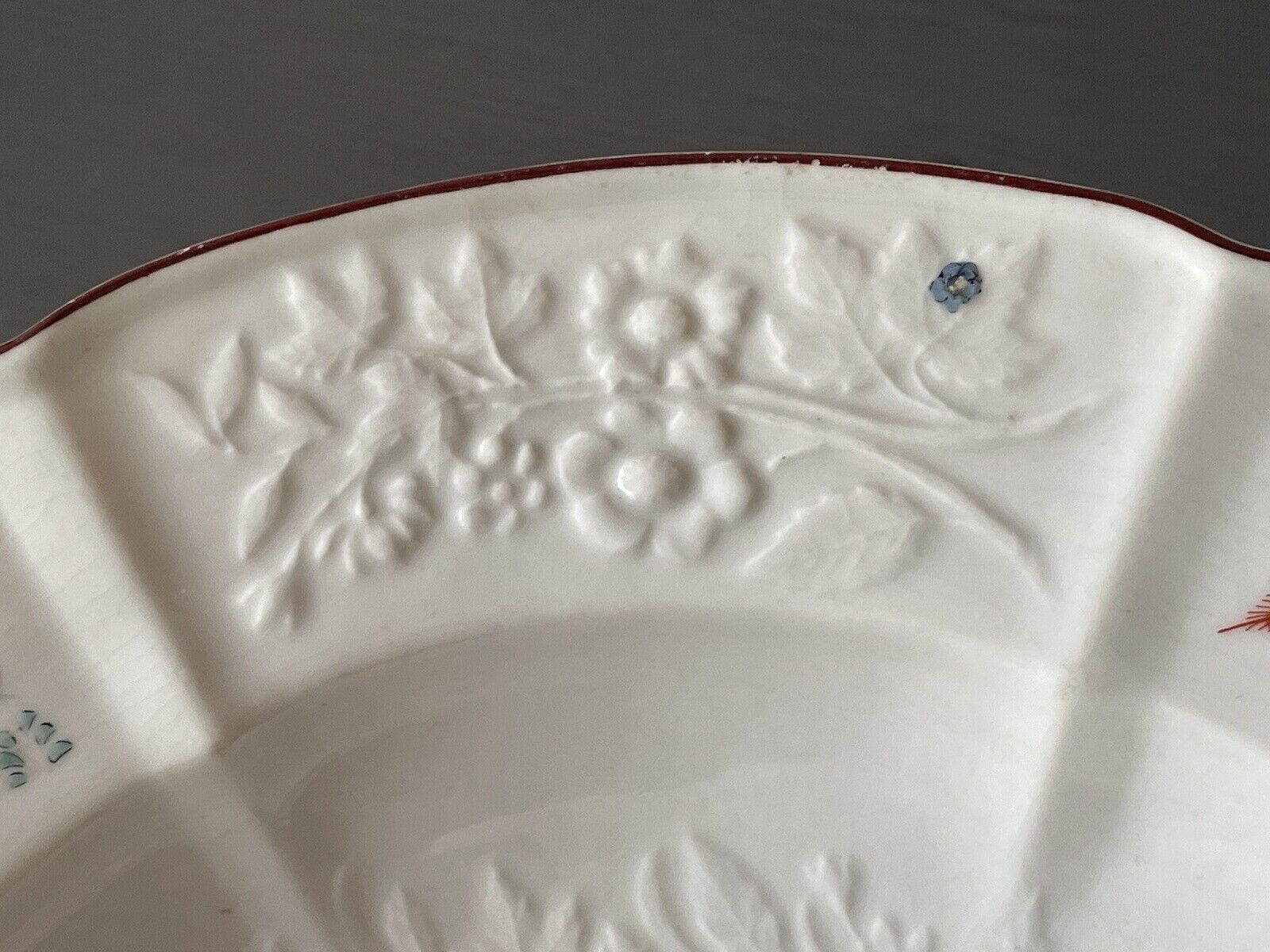 Antique 18th C. Chelsea Porcelain Red Anchor Kakiemon Plate Damask'd 1752-1756
