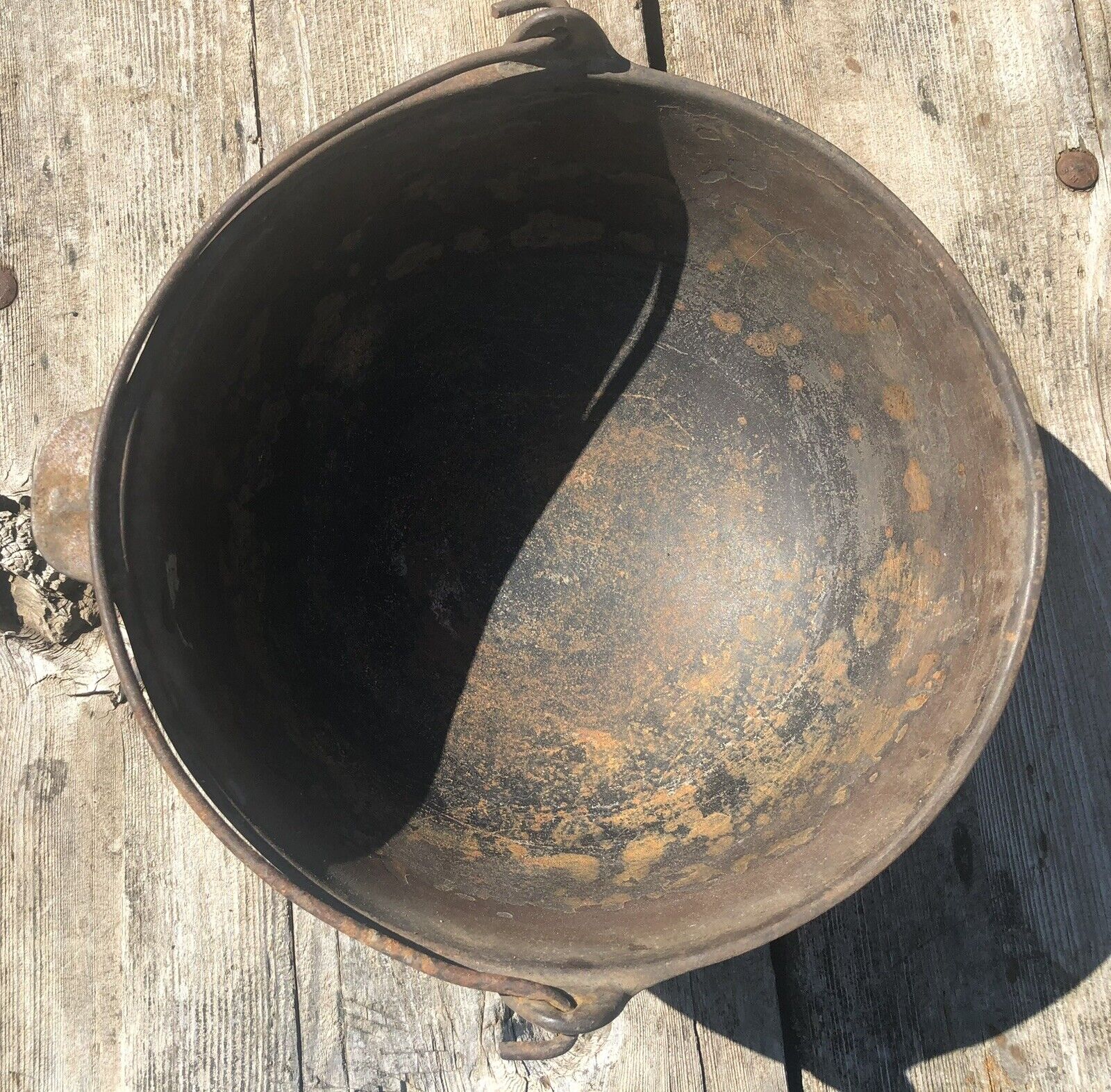 ANTIQUE 1800'S #3 CAST IRON BEAN POT W/ GATE MARK 4 LEGGED Bailed Handle Scotch