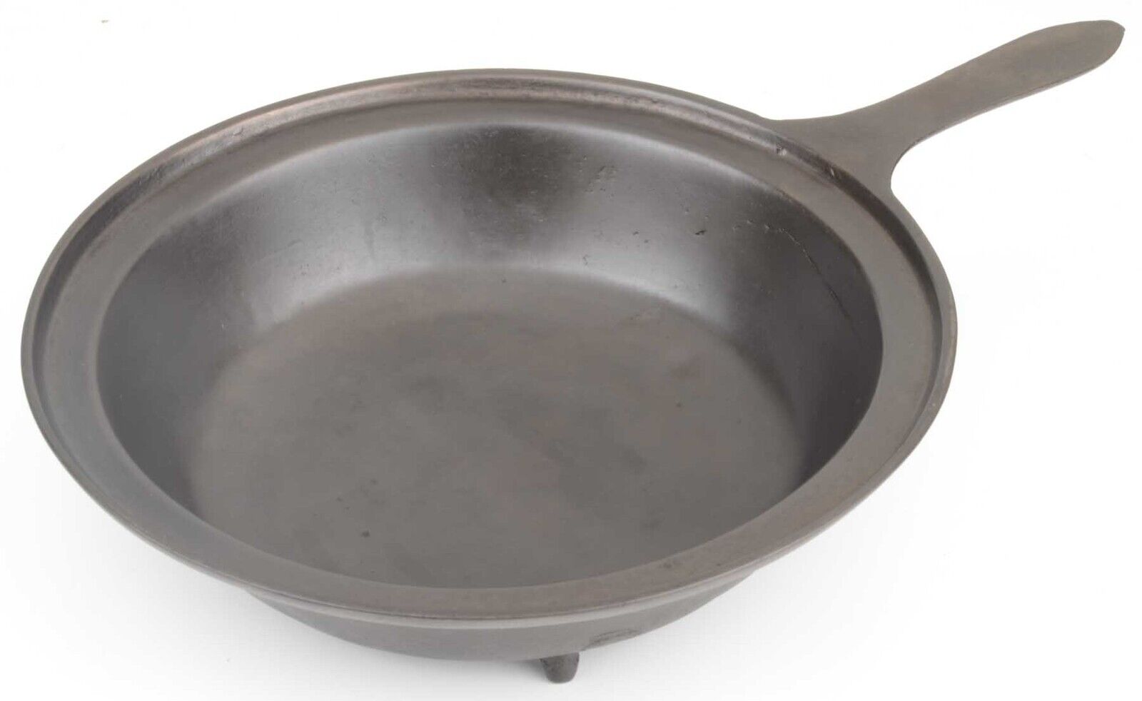 Vintage late 1800s "9-1/2" Cast Iron Spider Skillet Excel Restored Condition.