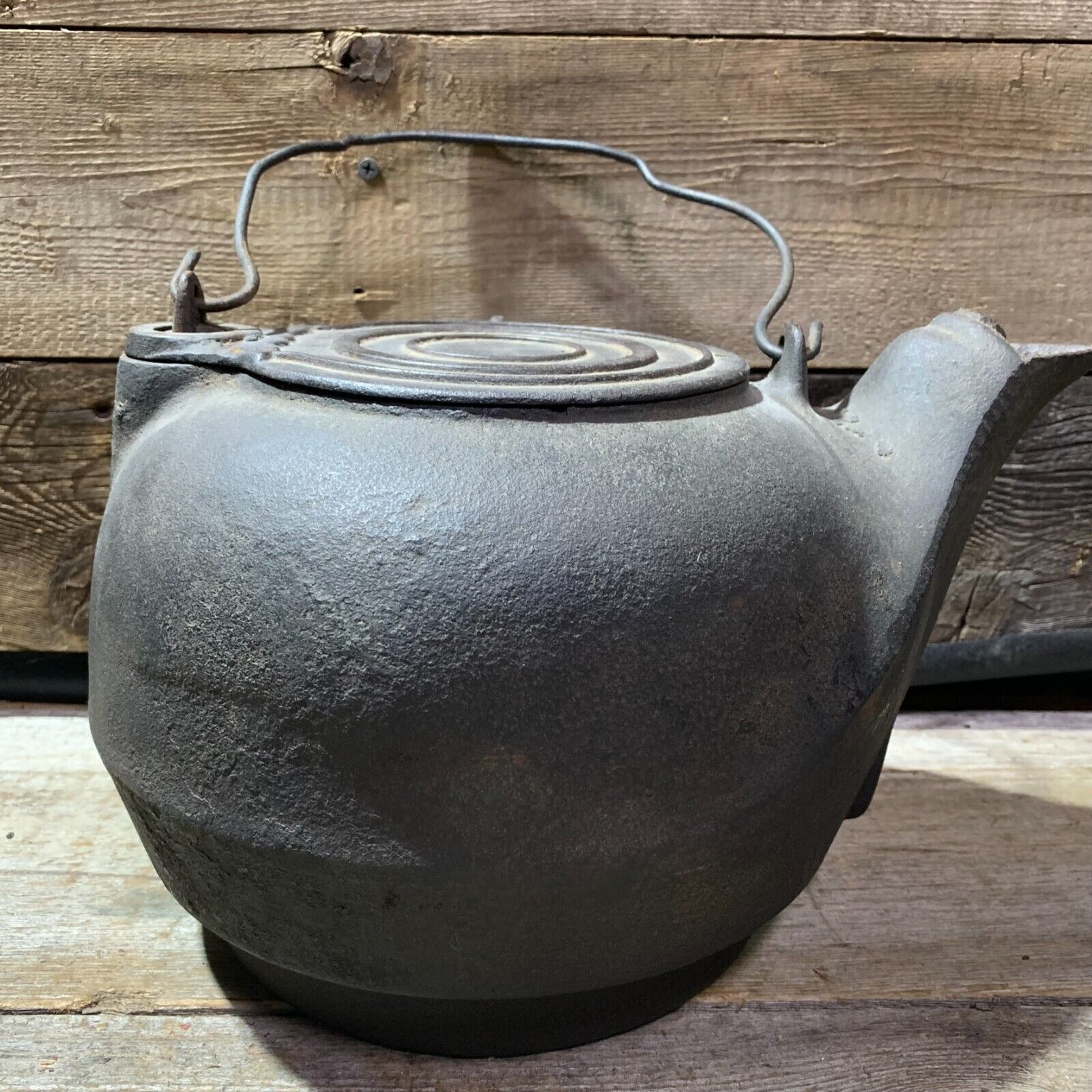 Antique 1800s Cast Iron, Tea Kettle, Swivel Lid