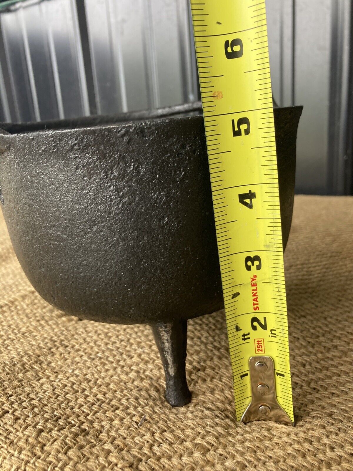 Vintage Late 1800's Cast Iron 3 Leg Kettle Bean Pot w/Gate Mark Antique 6” Dia