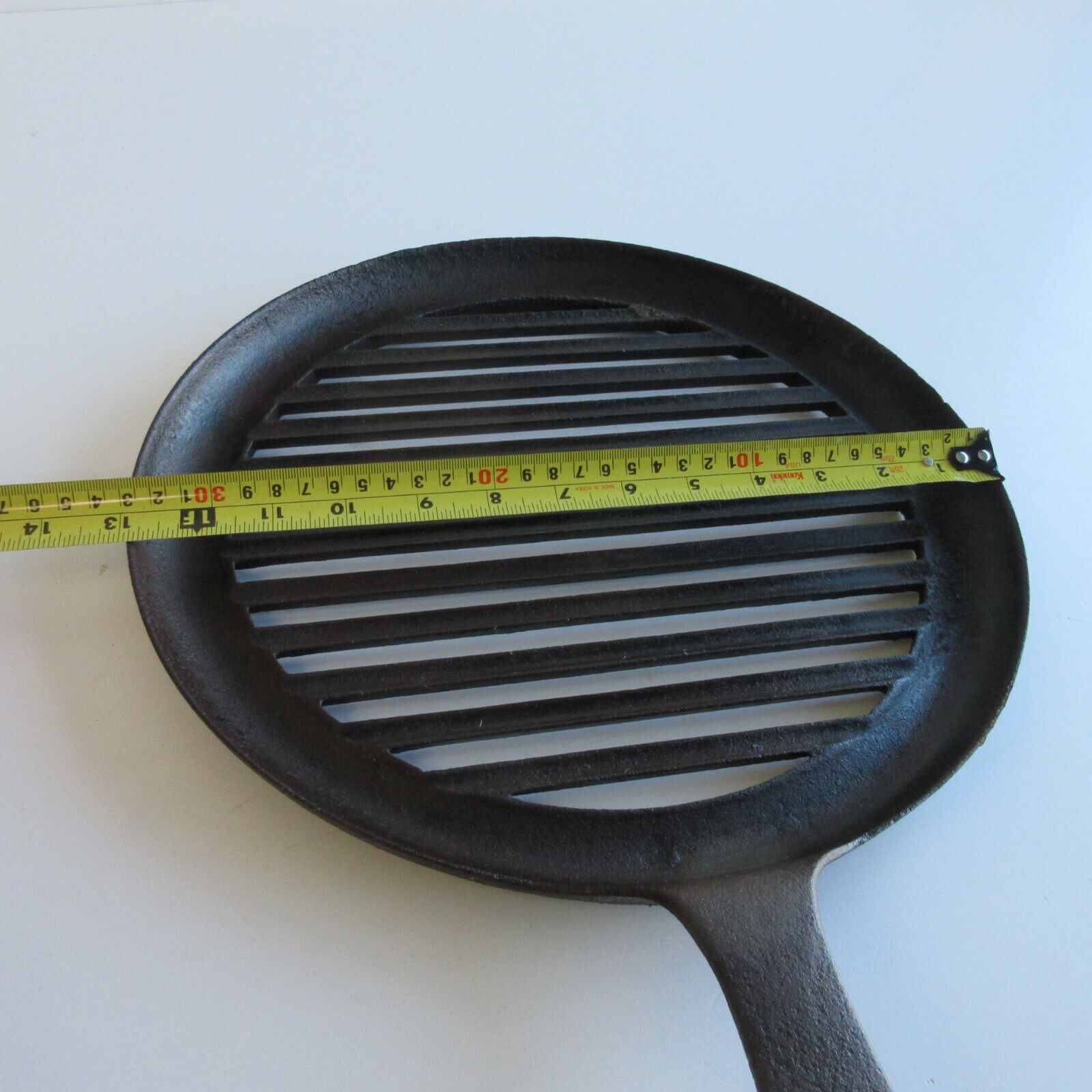 Cast Iron 13" Dia Broiler Skillet, Size 4 1/2 Antique 1800's