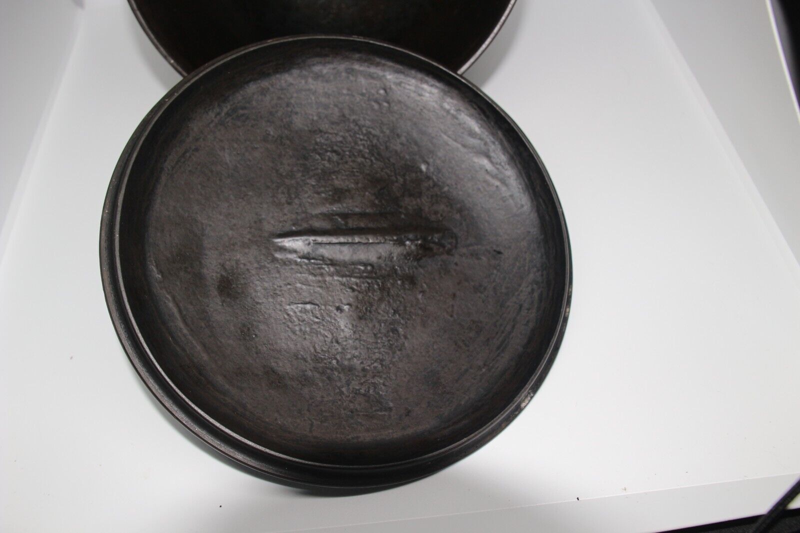 Antique 1800’s Fischer Leaf Co Louisville KY Cast Iron 3-foot Cook Pot with Lid