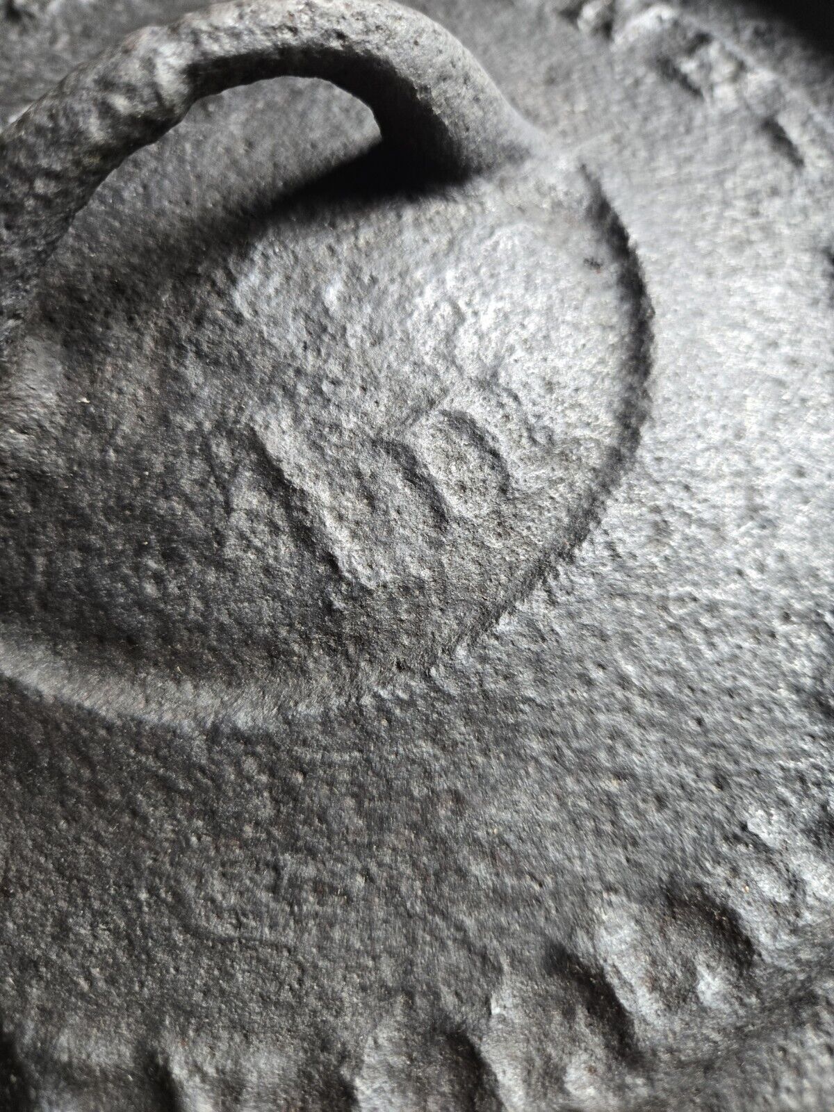 Unique 1800s Gatemarked Camp Oven Lid Fair Day & DeKlyne Foundry, Knoxville TN