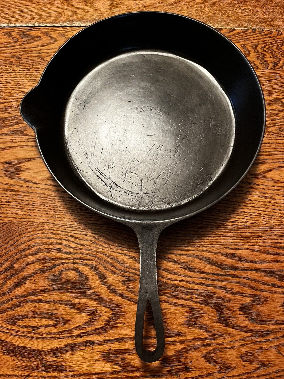 1800's Cast Iron No. 9 Skillet with Gate Mark & Plain Handle